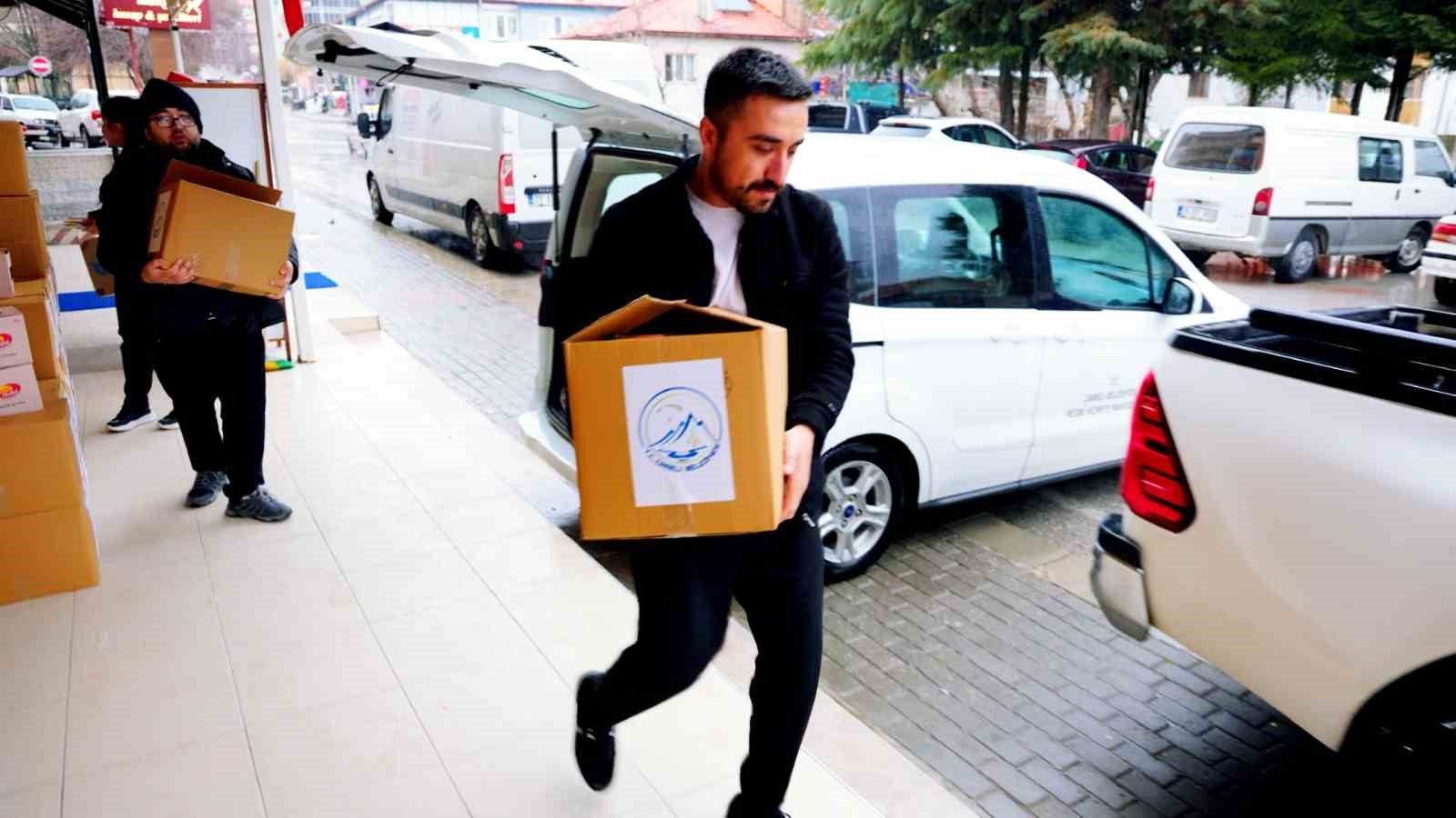 Çameli Belediyesinden ihtiyaç sahiplerine Ramazan kolisi desteği
