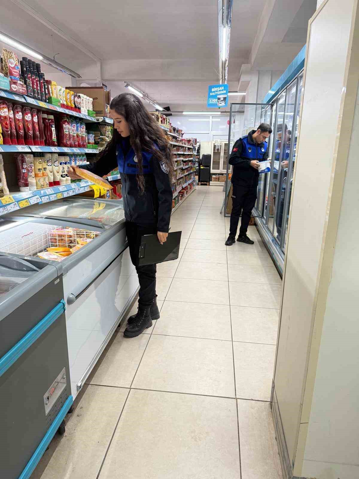 Çameli Belediyesinden Ramazan öncesi marketlere sıkı denetim
