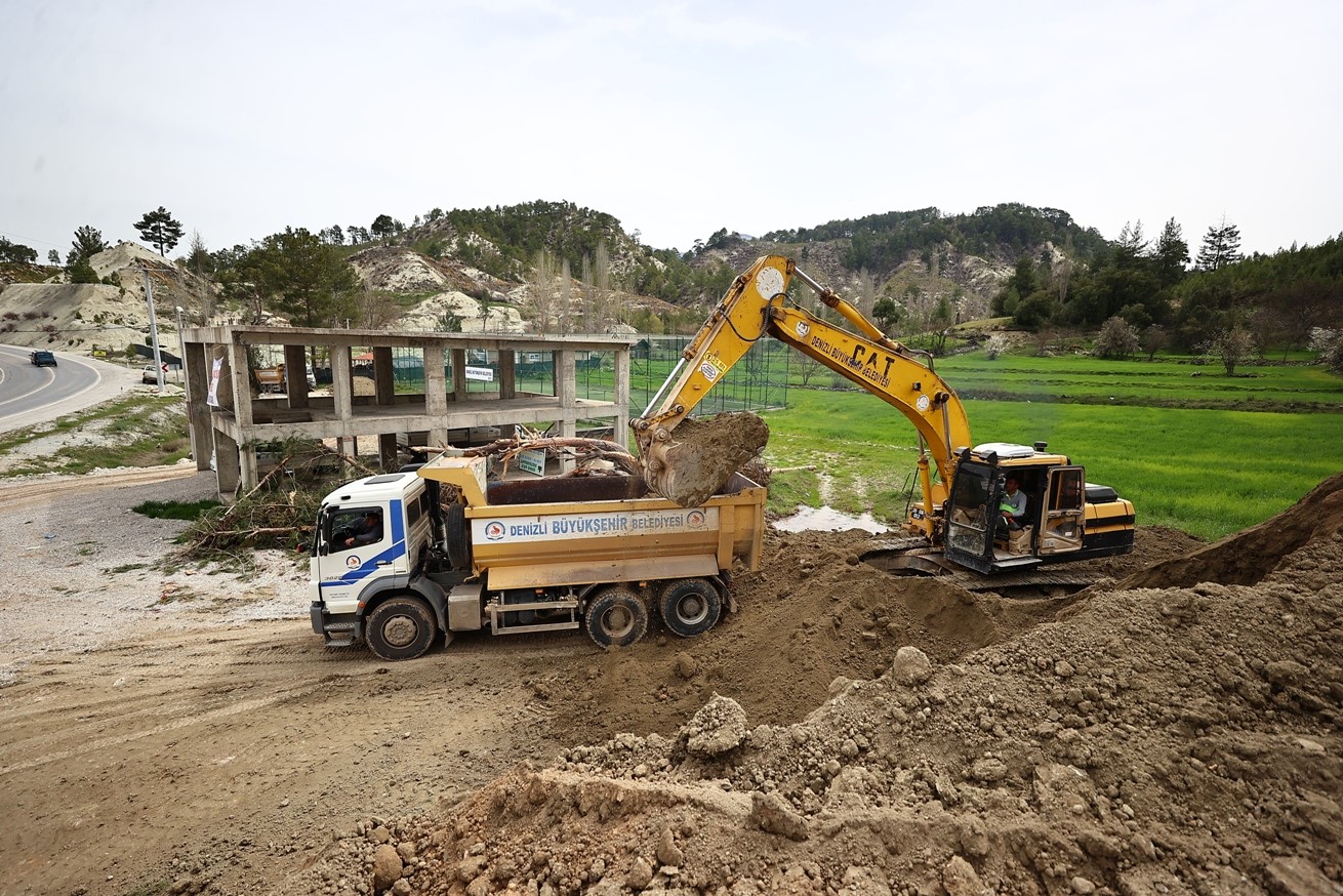 Çameli Elmalı yolu modern üst yapıya kavuşuyor
