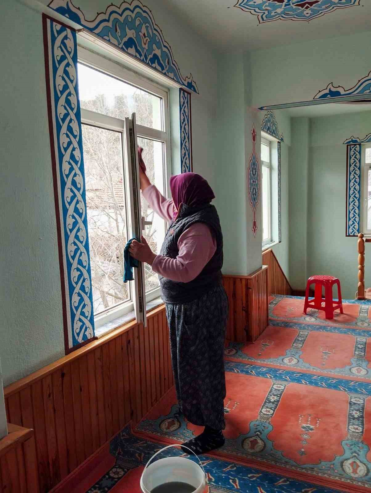 Çameli’de camiler Ramazan ayına hazırlanıyor
