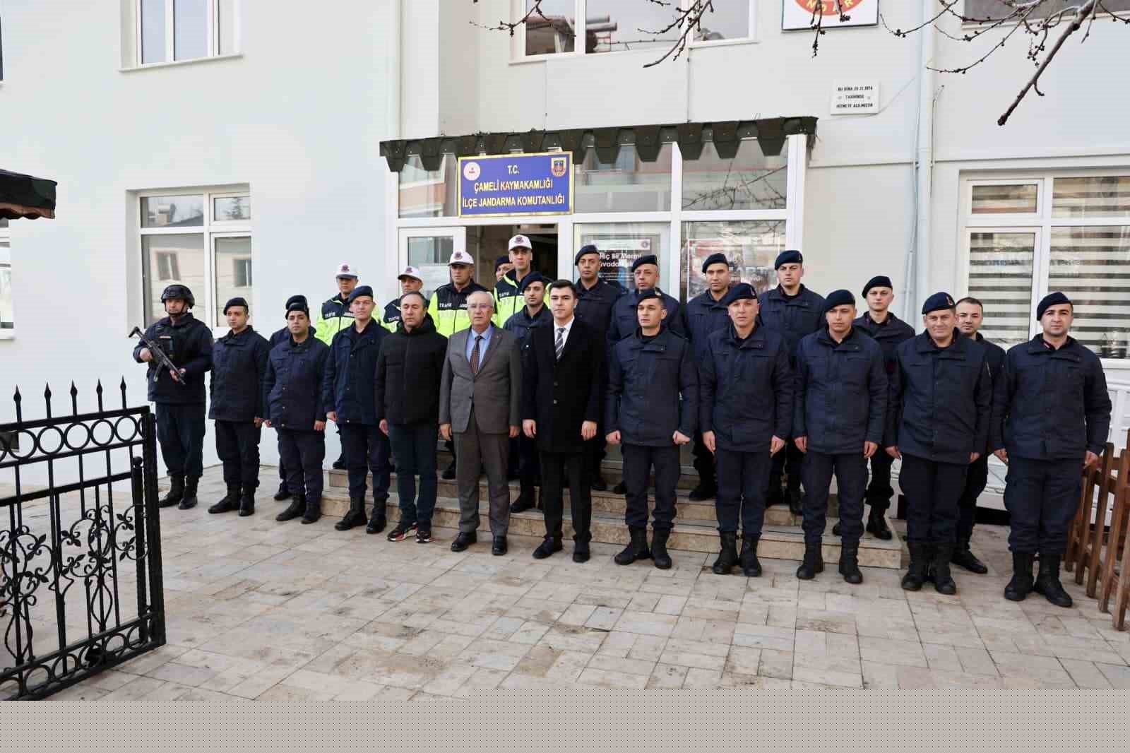 Çameli’nde bayramlaşma gelenekleri yaşatıldı
