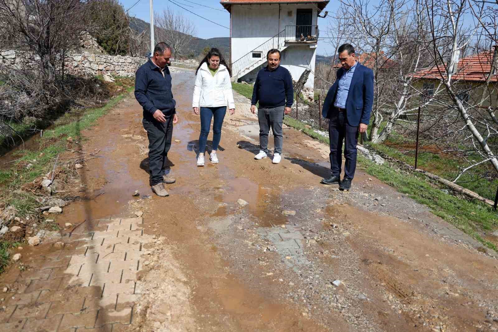 Çameli’nde yağışlar sonrası yer altı suları yüzeye çıktı
