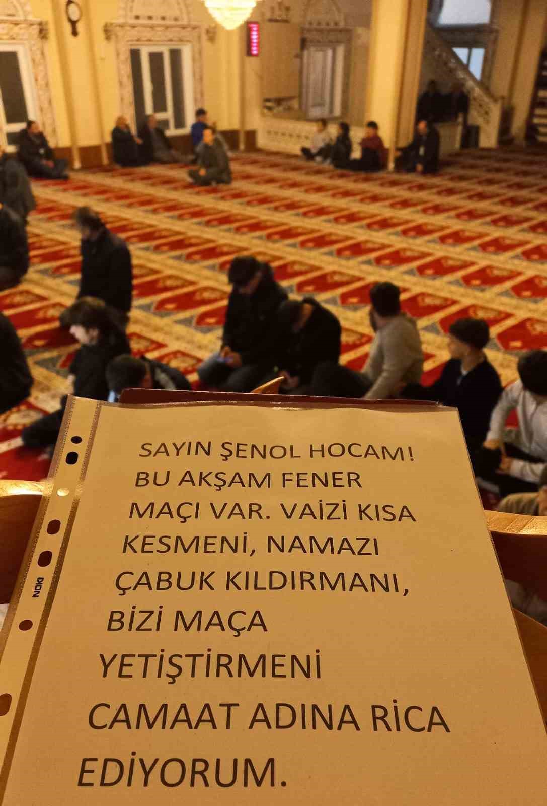 Cami imamı gençleri maça yetiştirdi: Vaazı kısa tuttu, ilahileri azalttı
