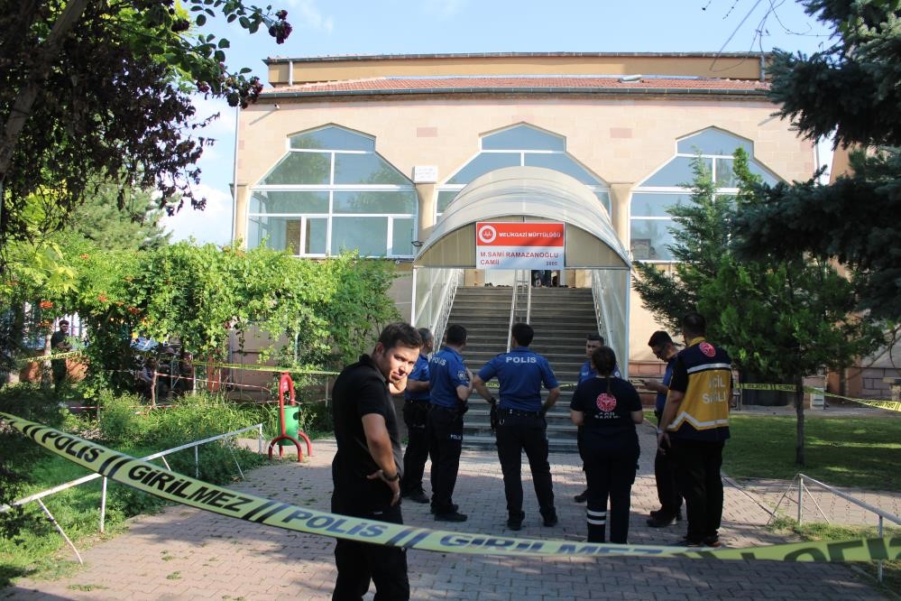 Camideki cinayette sanığa tahrik indirimi ile 16 yıl hapis
