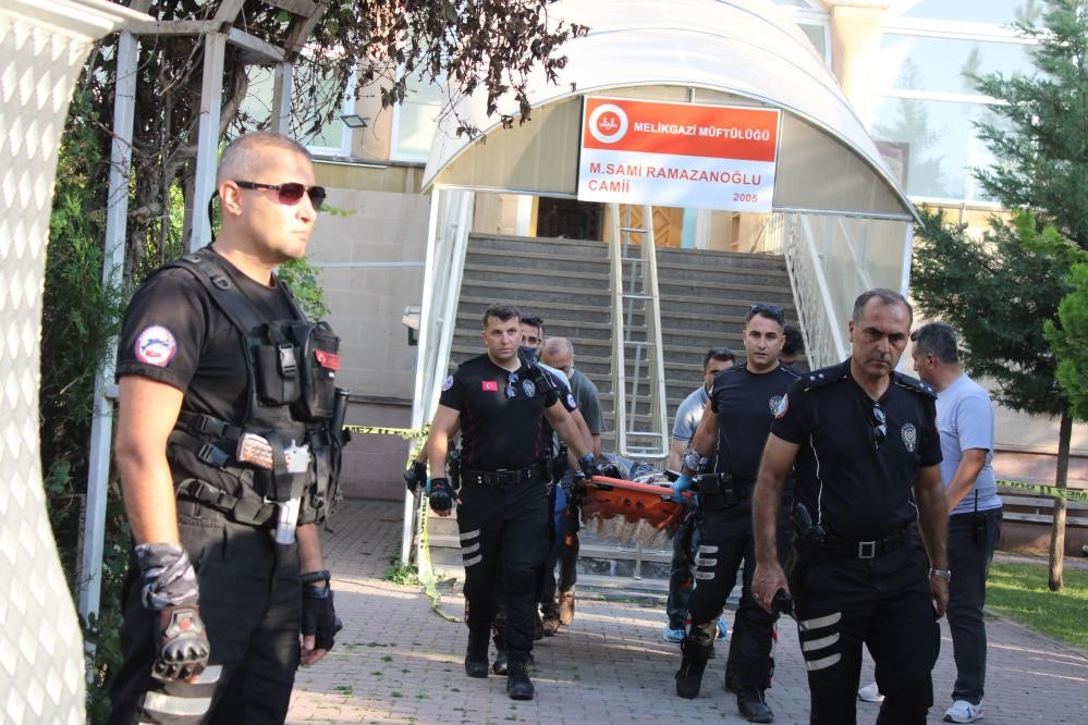 Camideki cinayette sanığa tahrik indirimi ile 16 yıl hapis
