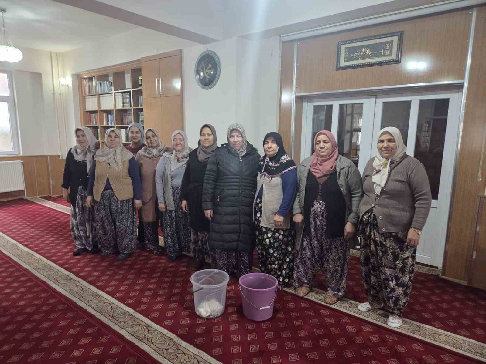 Camiler Ramazan ayına hazırlandı
