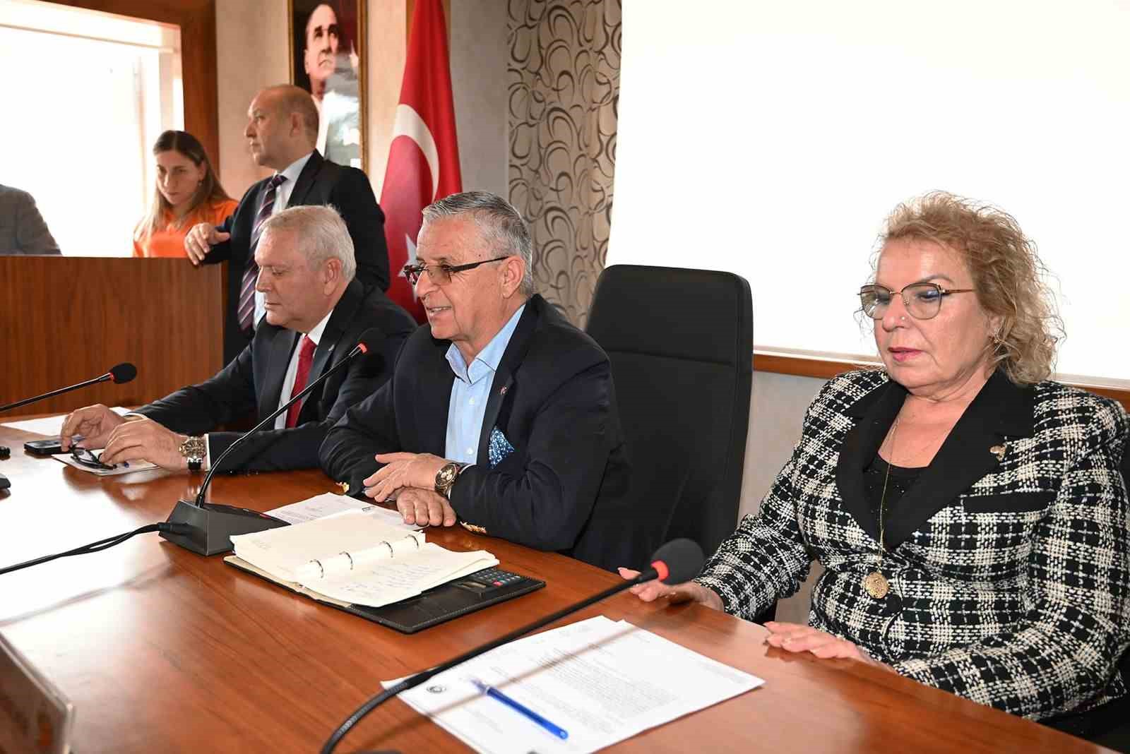 Çamyuva Mahallesi’nde sel ve su baskınına karşı çalışma raporu oy birliği ile kabul edildi
