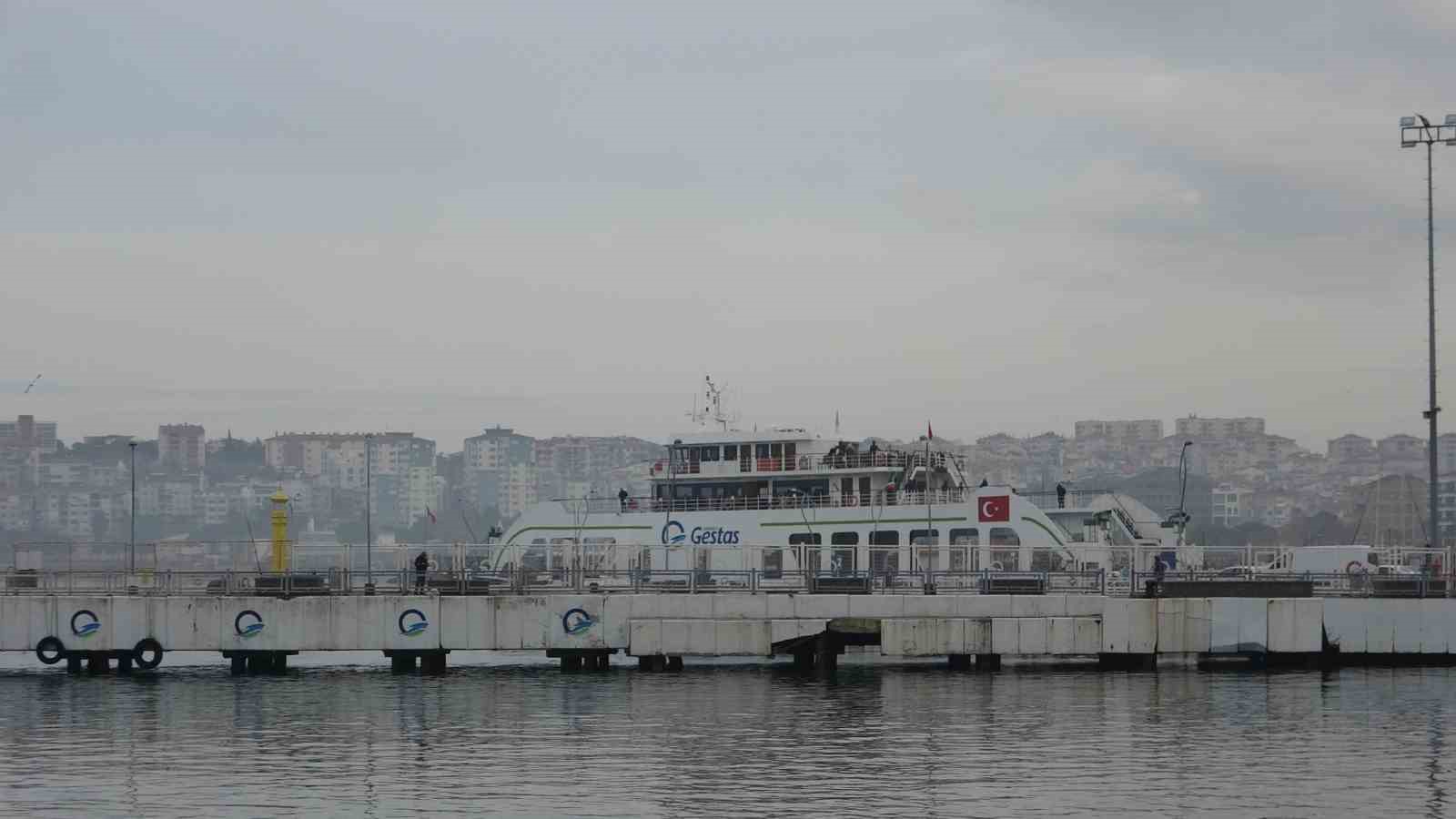 Çanakkale Boğazı, sis sebebiyle gemi geçişlerine kapatıldı
