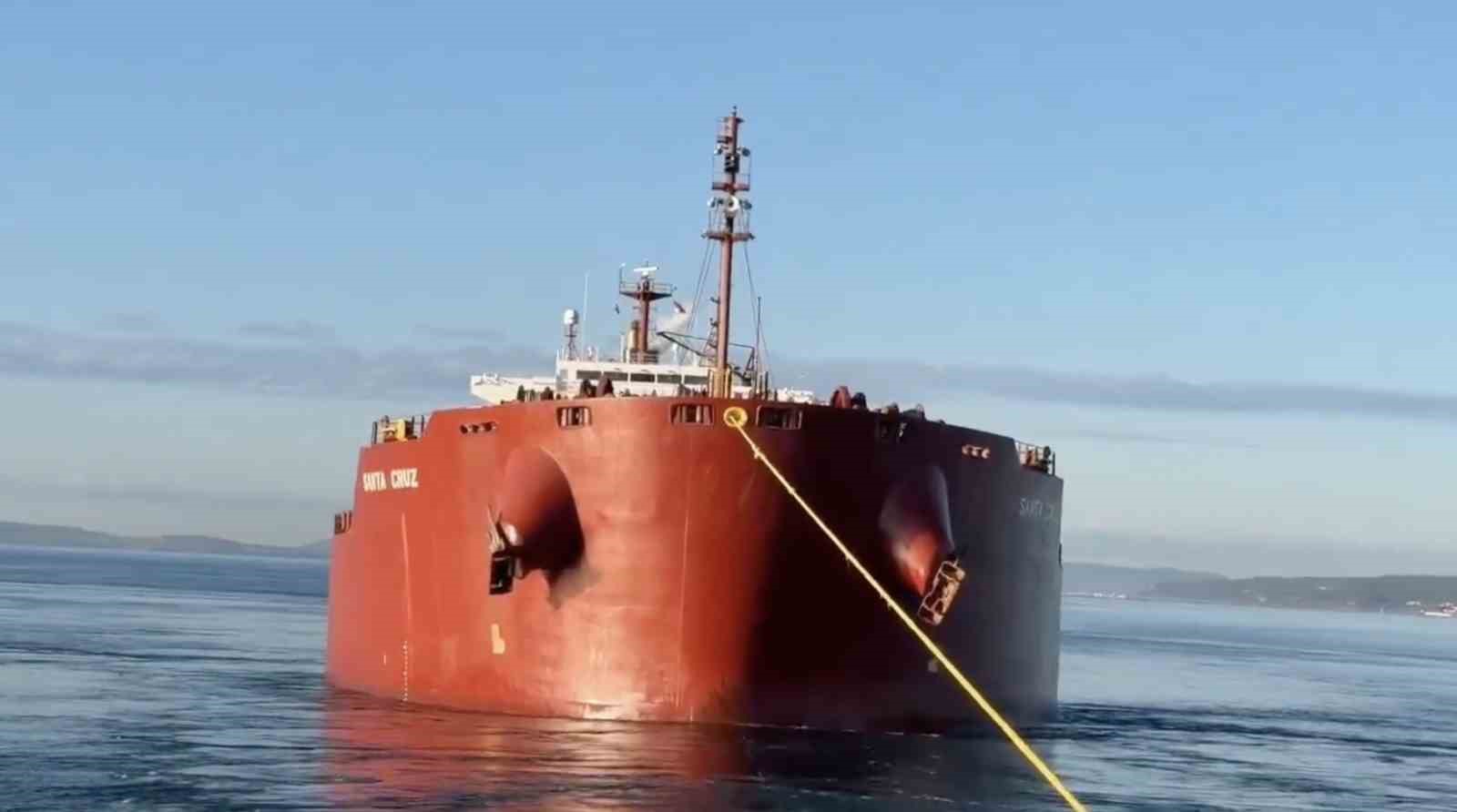 Çanakkale Boğazı’nda dökme yük gemisi makine arızası yaptı
