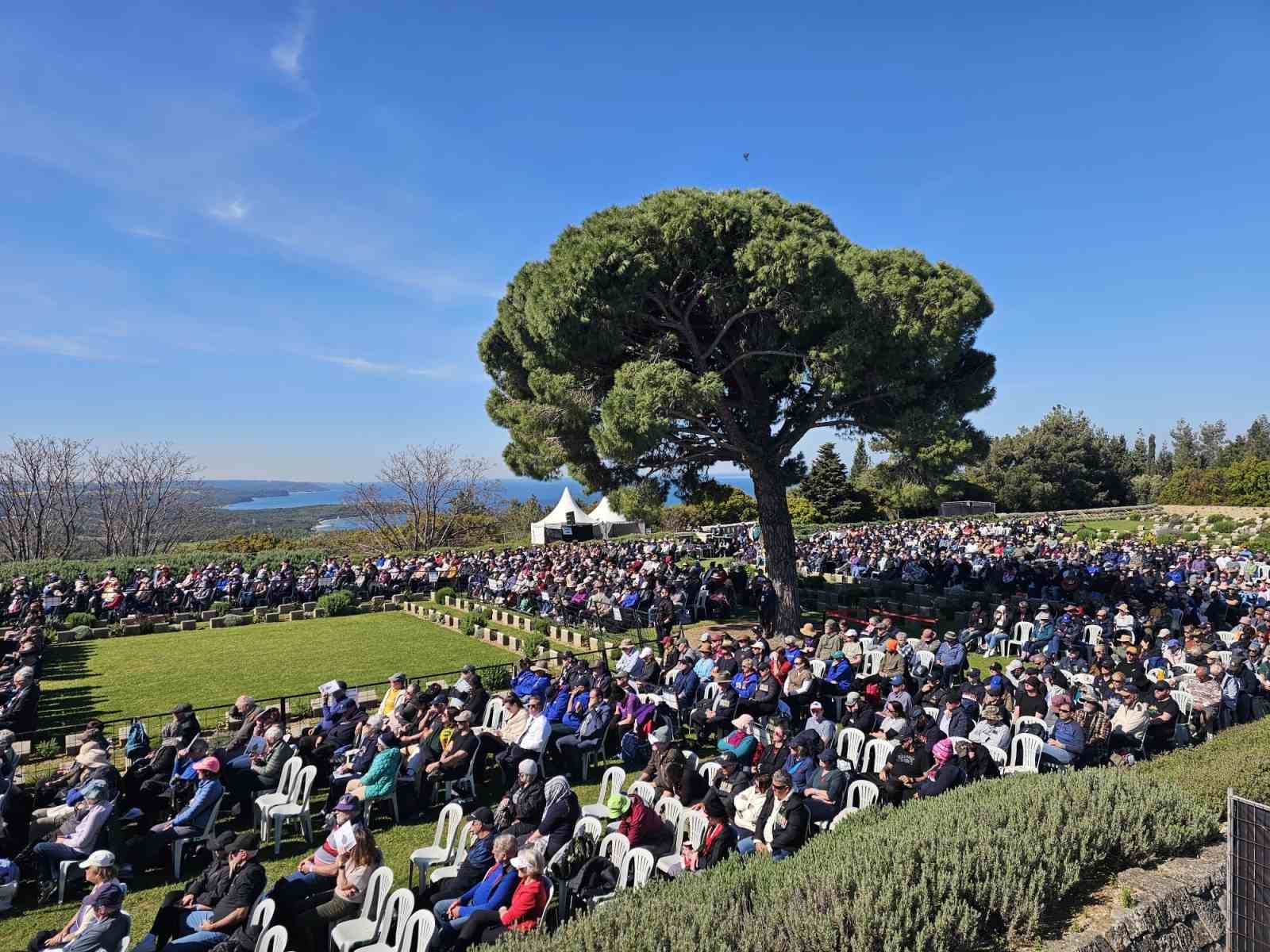 Çanakkale Kara Savaşları’nda hayatını kaybedenler ’Yalnız Çam’da anıldı
