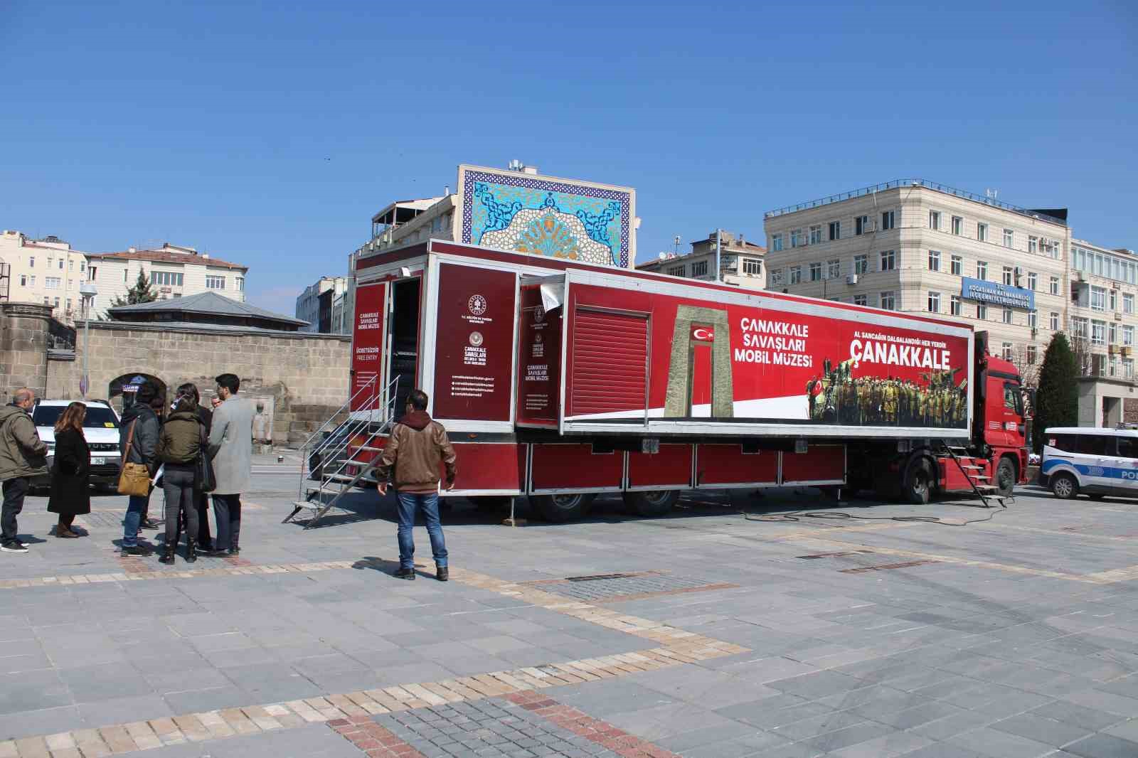 Çanakkale Savaşları Mobil Müzesi Kayseri’de
Çanakkale Savaşları Mobil Müzesi Kayseri’de