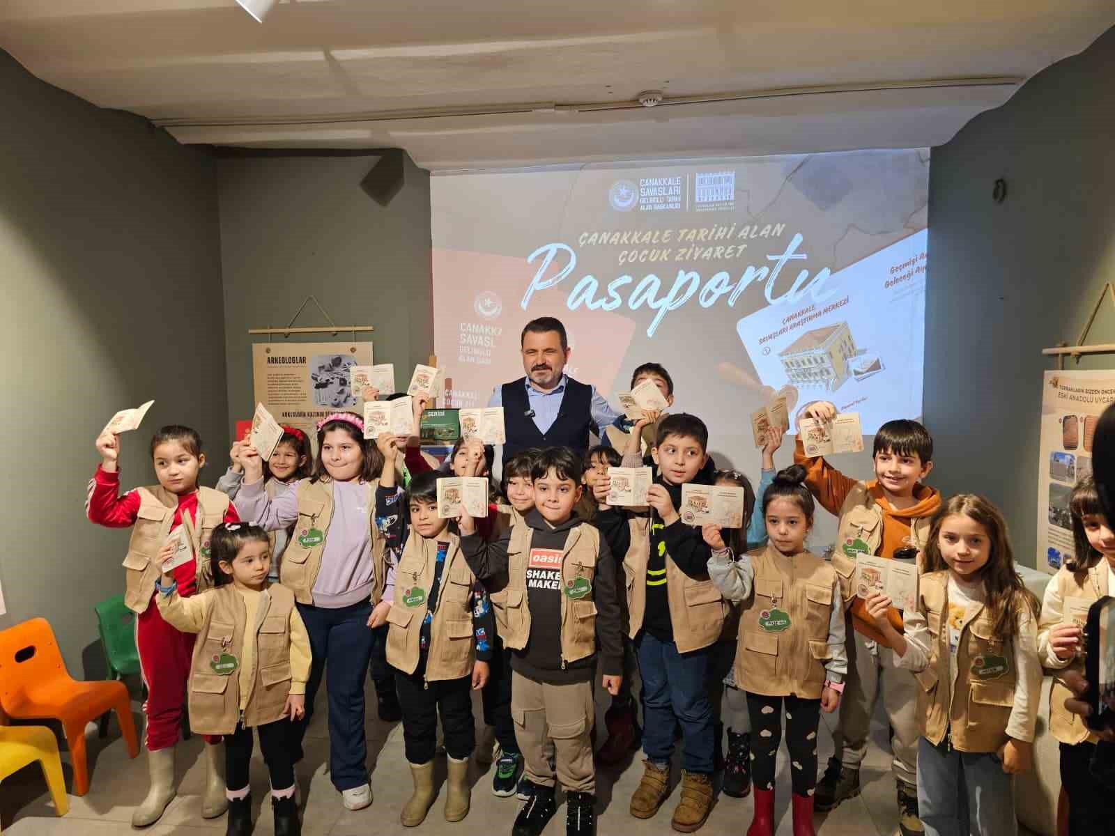 Çanakkale Tarihi Alan’da Çocuk Ziyaret Pasaportu projesi hayata geçirildi
Çanakkale Tarihi Alan’da Çocuk Ziyaret Pasaportu projesi hayata geçirildi
