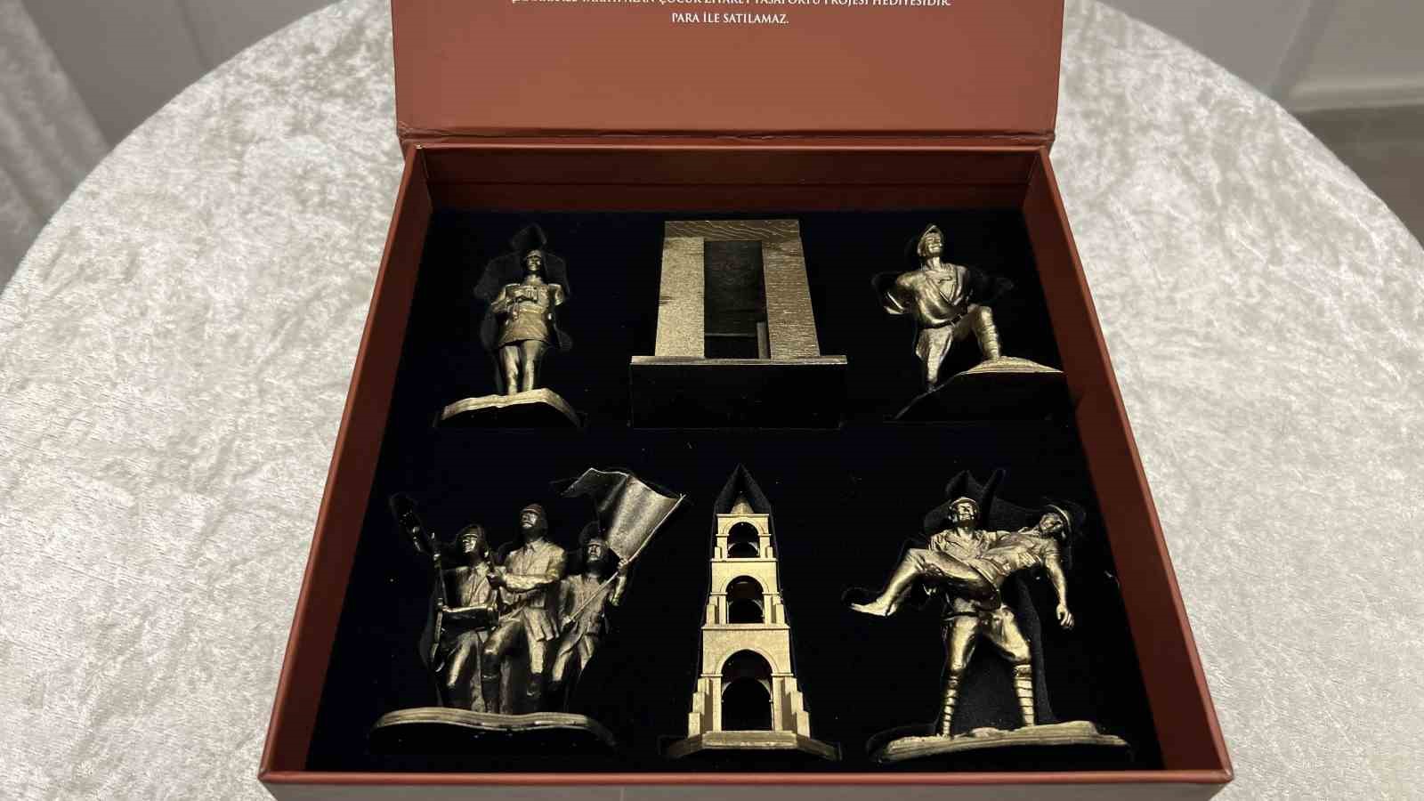 Çanakkale Tarihi Alan’da Çocuk Ziyaret Pasaportu projesi hayata geçirildi
Çanakkale Tarihi Alan’da Çocuk Ziyaret Pasaportu projesi hayata geçirildi