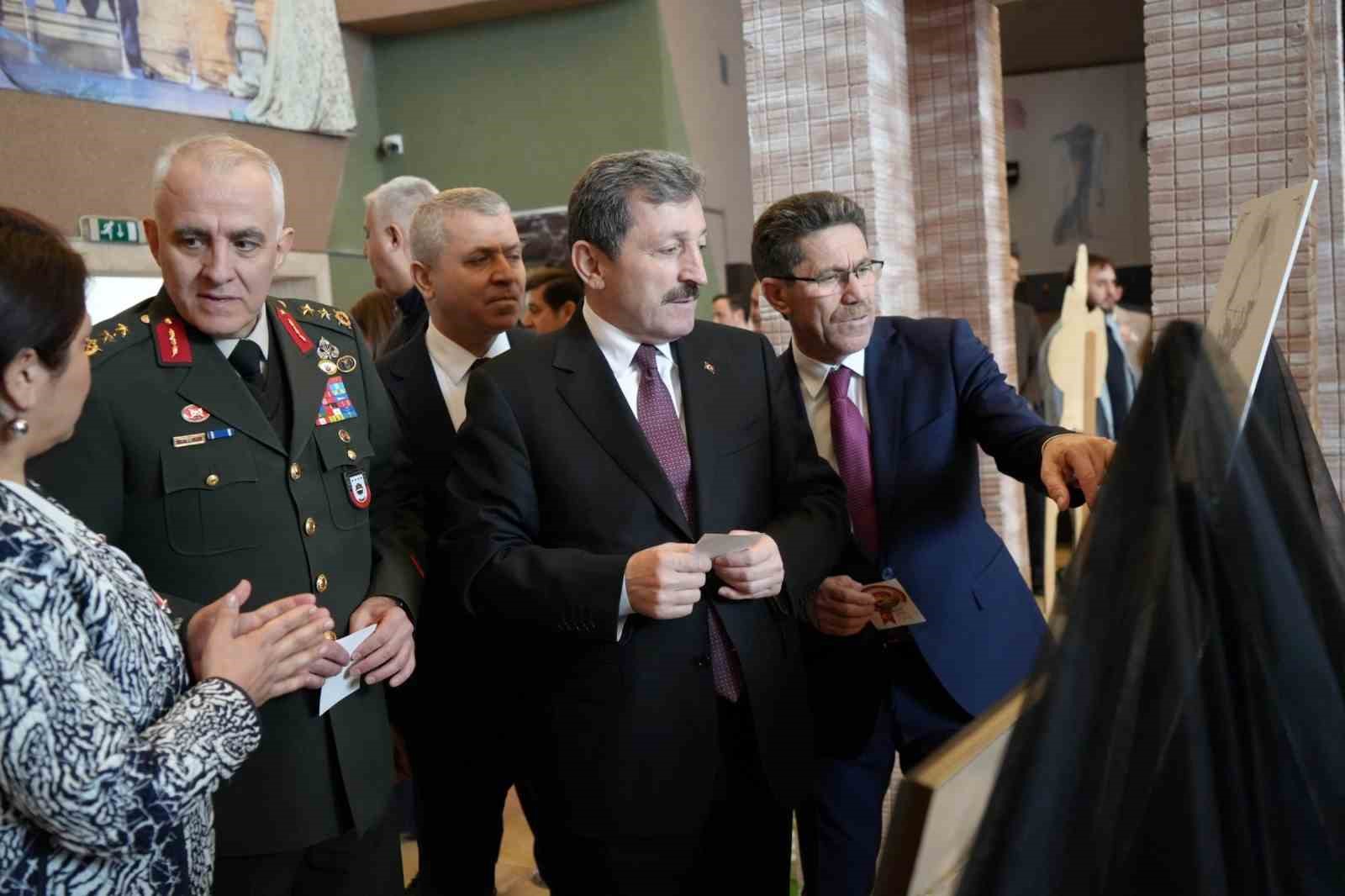 Çanakkale ve İstiklal Madalyası Sergisi beğeni topladı
