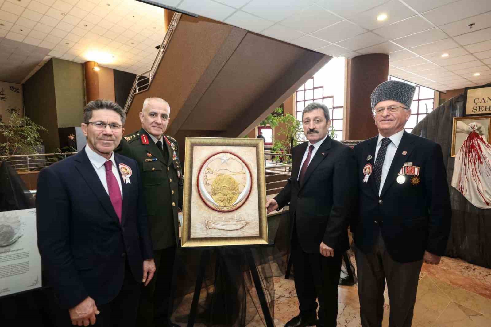 Çanakkale ve İstiklal Madalyası Sergisi beğeni topladı
