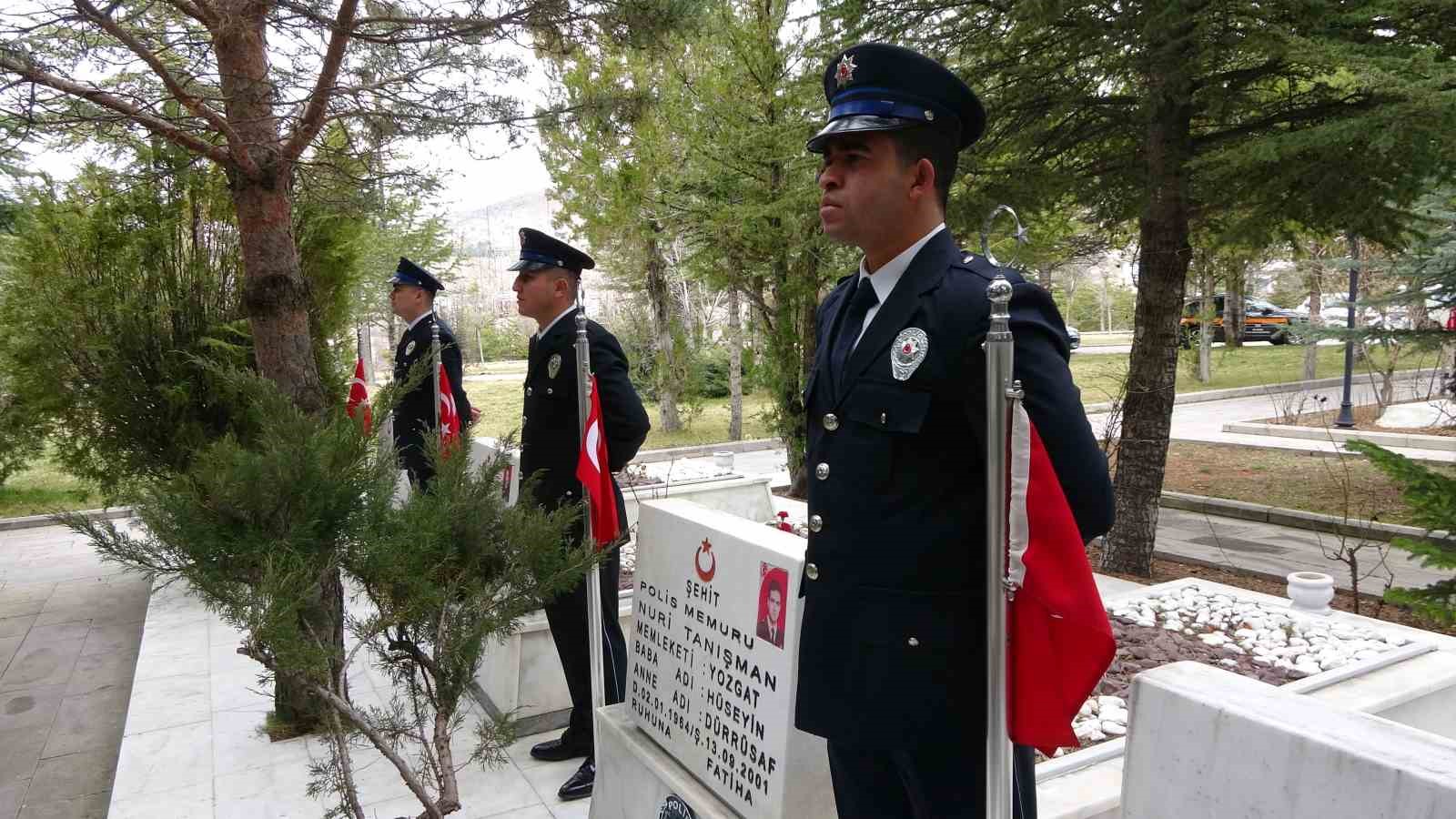 Çanakkale Zaferi şehitleri Yozgat Şehitliği’nde anıldı

