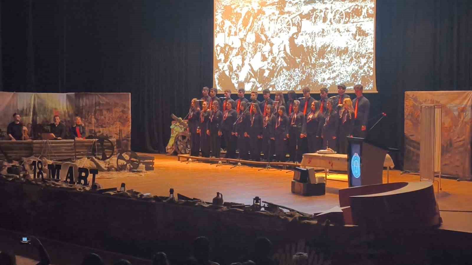 Çanakkale Zaferi’nin 111 yılında şehitler dualarla anıldı
