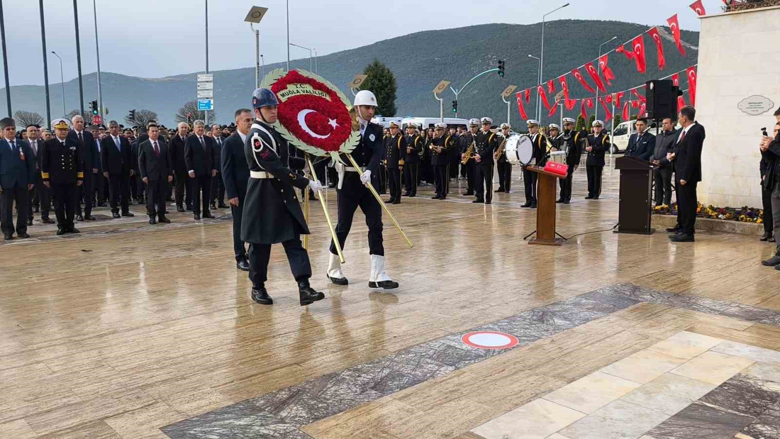 Çanakkale Zaferi’nin 111 yılında şehitler dualarla anıldı
