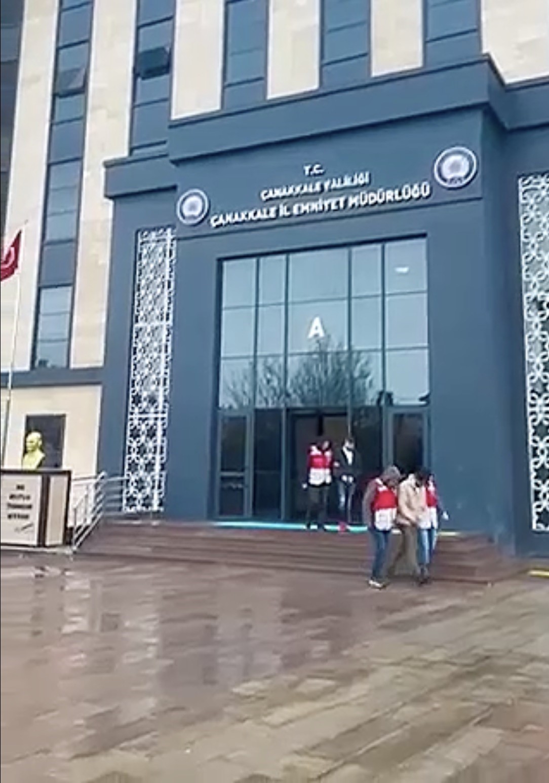 Çanakkale’de huzur uygulamaları: 17 kaçak göçmen yakalandı, 4 organizatör tutuklandı
