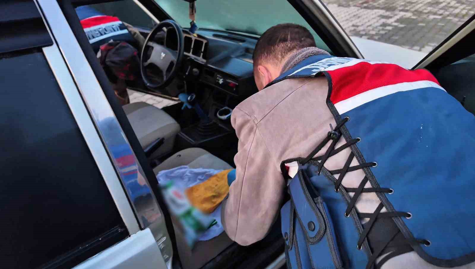 Çanakkale’de jandarmadan uyuşturucu operasyonuna 8 tutuklama
