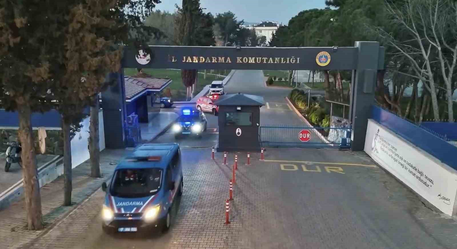 Çanakkale’de suç örgütü çökertildi: 19 kişi yakalandı
