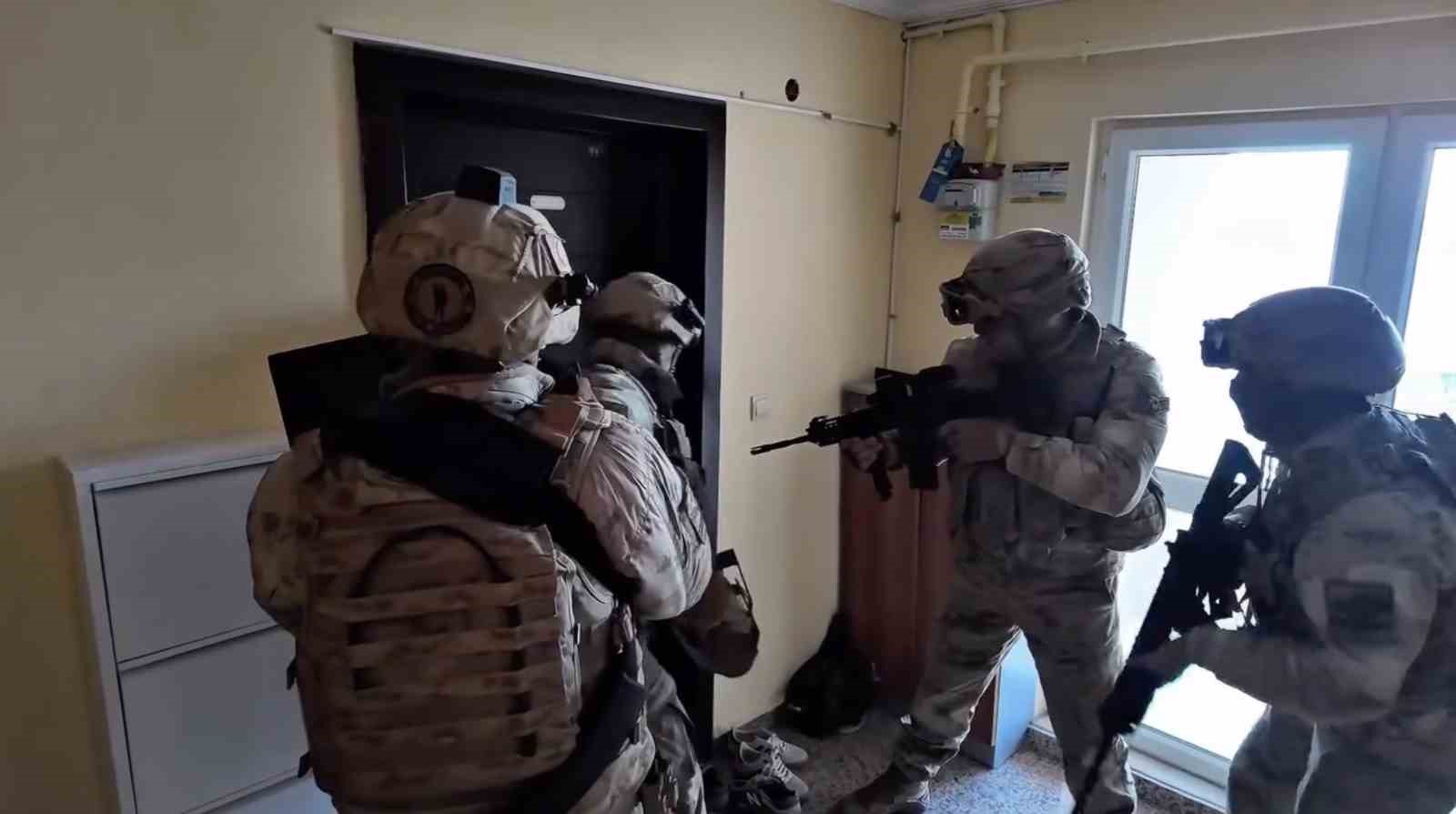 Çanakkale’de suç örgütü çökertildi: 19 kişi yakalandı
