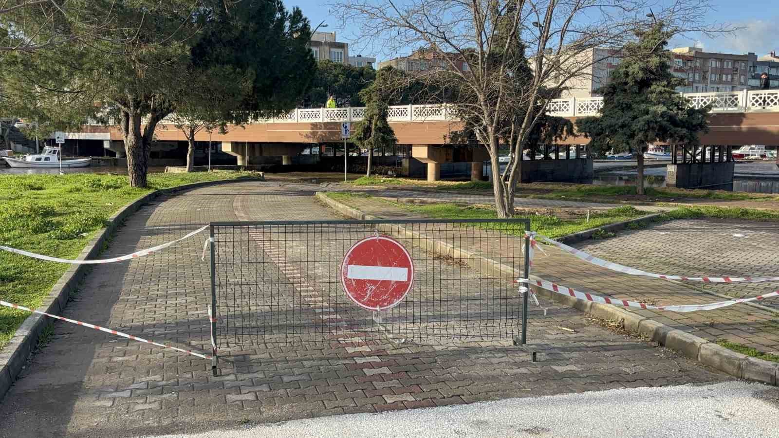Çanakkale’de taşkın yaşanan Sarıçay normale döndü
