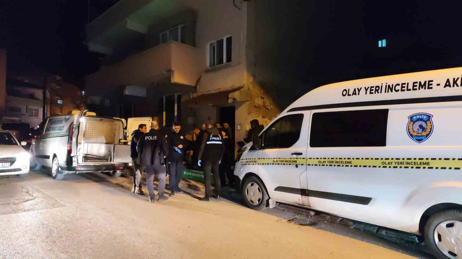 Çanakkale’de yüksek faiz vaadiyle 300 milyon TL’lik dolandırıcılık yapan şüpheli ölü bulundu
