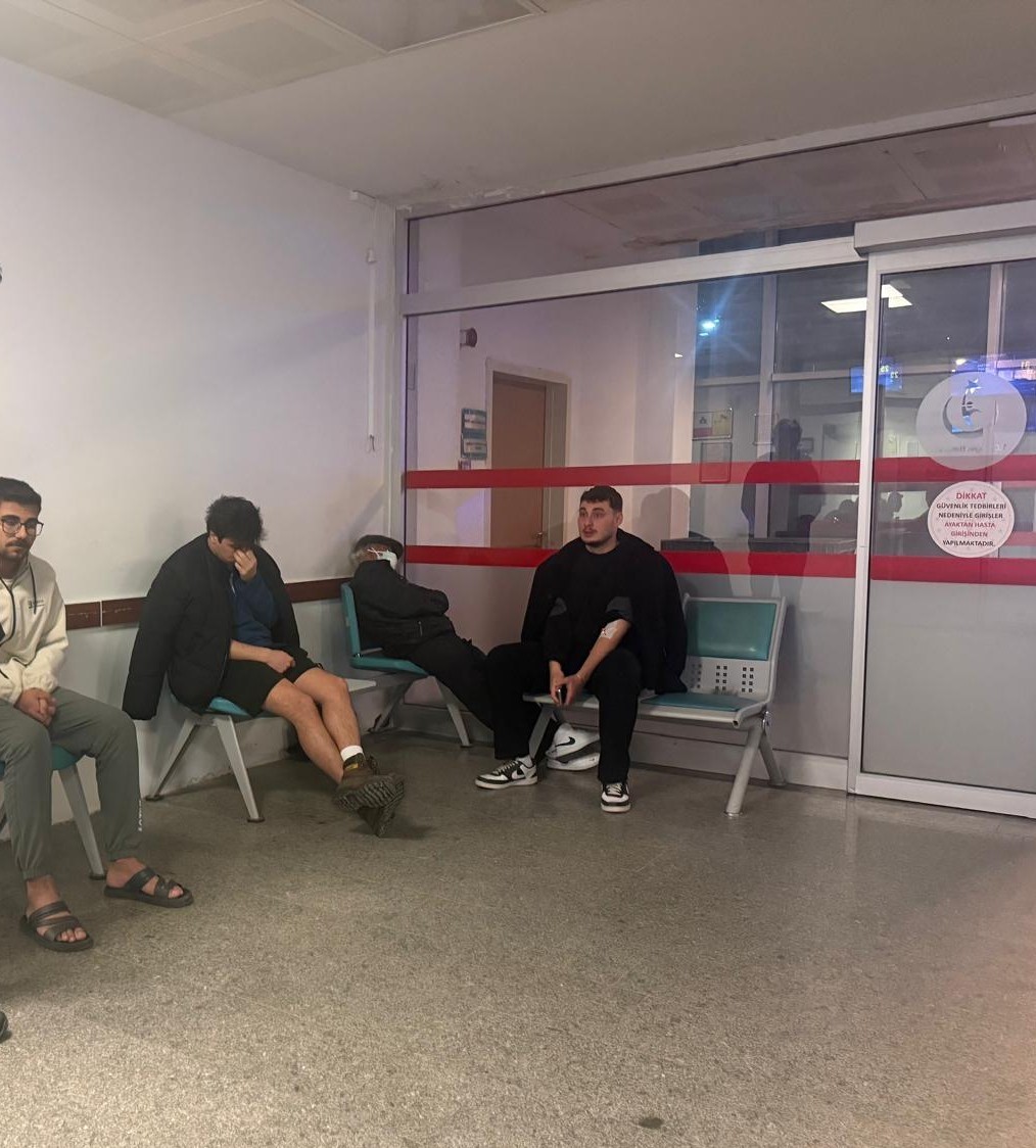 Çanakkale’de yurtta rahatsızlanan 73 öğrenci hastanelik oldu
