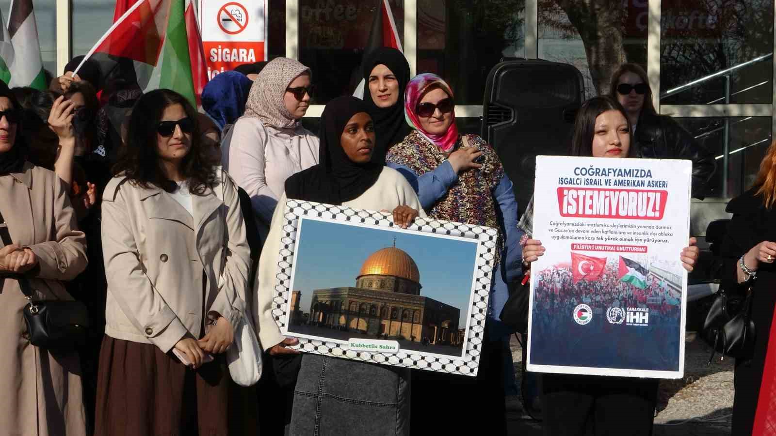 Çanakkale’den Filistin’e destek
Çanakkale’den Filistin’e destek