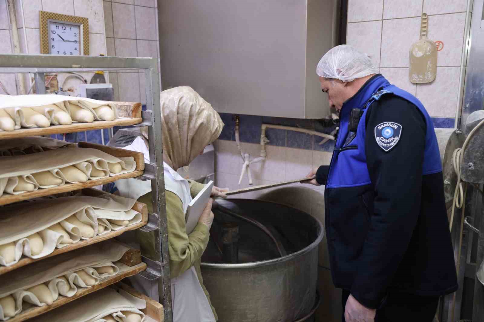 Canik’te fırınlara Ramazan denetimi
Canik’te fırınlara Ramazan denetimi