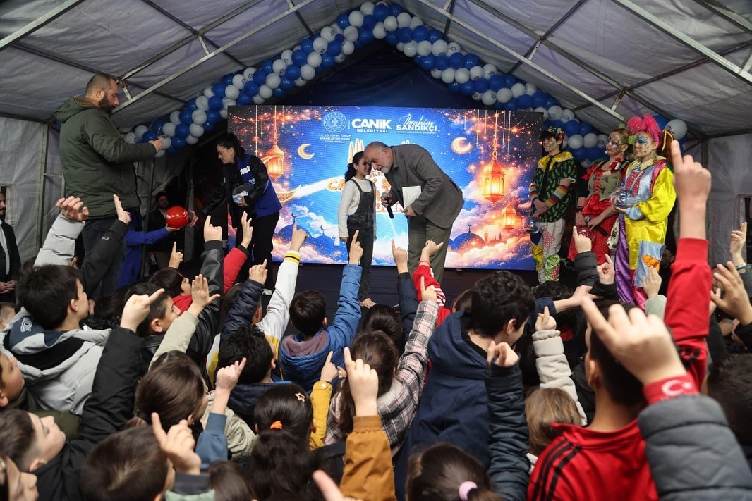 Canik’te mahalleler şenlendi, Ramazan sevinci paylaşıldı
