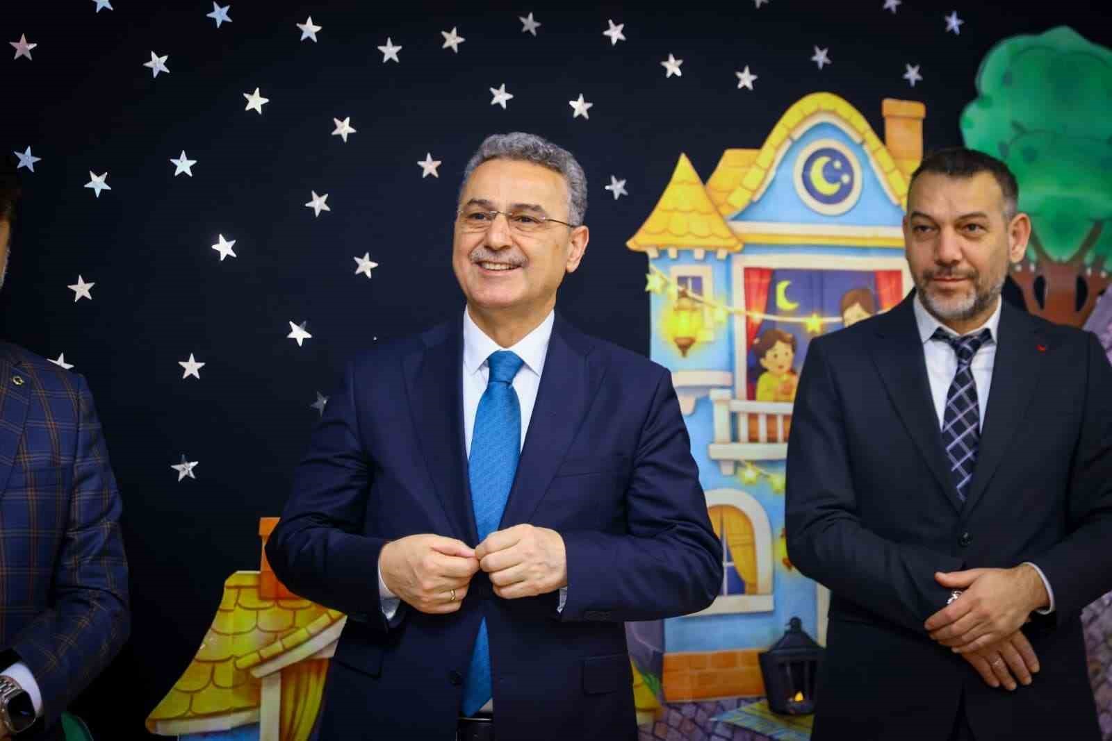 Canik’te minikler, tekne oruçlarını Başkan Kurnaz ile birlikte açtı
Canik’te minikler, tekne oruçlarını Başkan Kurnaz ile birlikte açtı