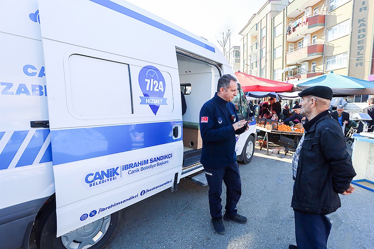 Canik’te Mobil Zabıta Çözüm Merkezi ile talep ve öneriler yerinde dinleniyor
