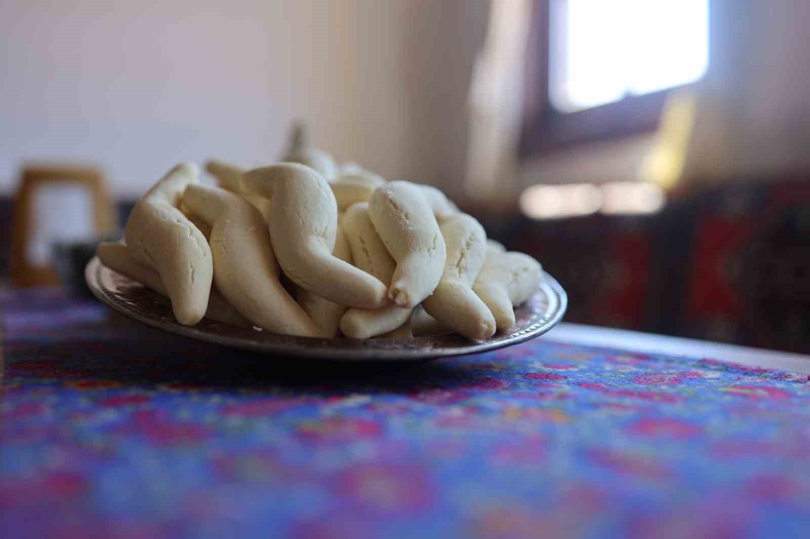 Çankırı’nın tescilli lezzeti: "Ehlibilir kurabiyesi"
Çankırı’nın tescilli lezzeti: "Ehlibilir kurabiyesi"