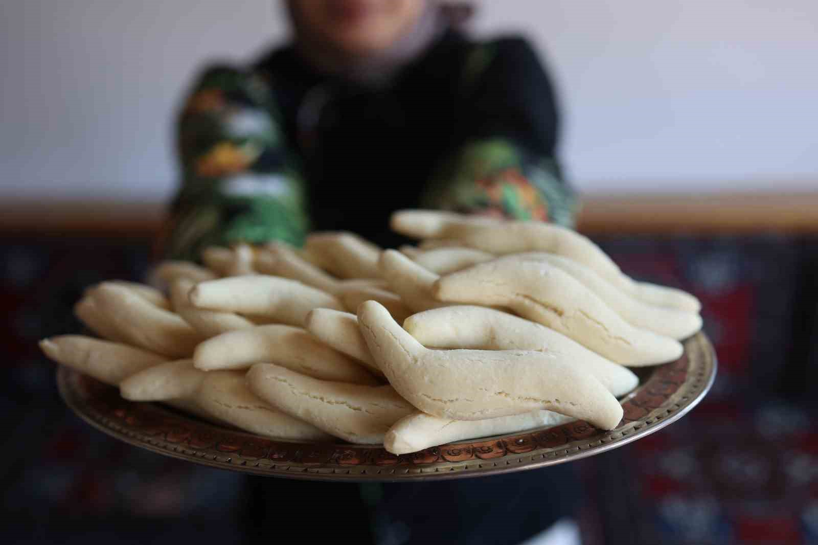 Çankırı’nın tescilli lezzeti: "Ehlibilir kurabiyesi"
Çankırı’nın tescilli lezzeti: "Ehlibilir kurabiyesi"