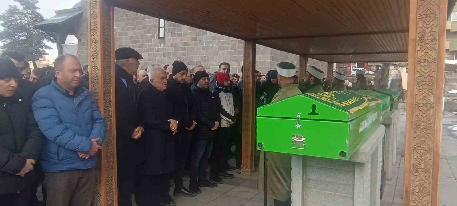 Canlar ve Midilliç ailelerinin baba acısı
