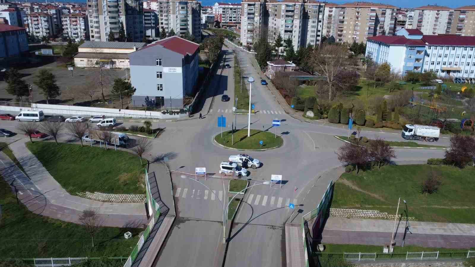 Çarşamba Ali Fuat Başgil Köprüsü trafiğe kapatıldı
