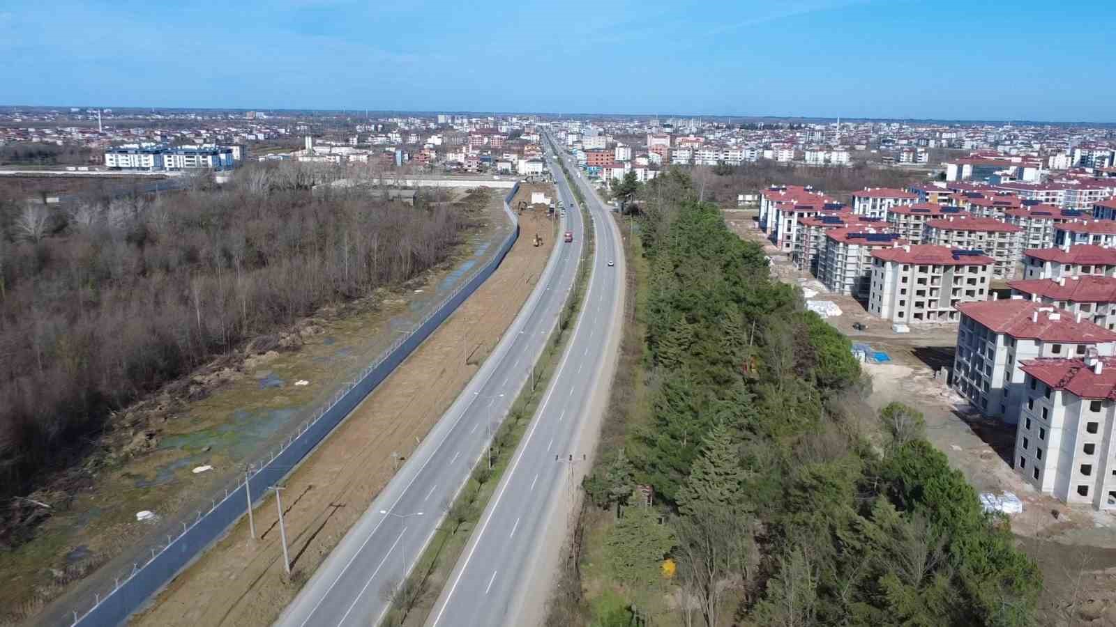 Çarşamba’da içme suyu hattı yenileme çalışması
