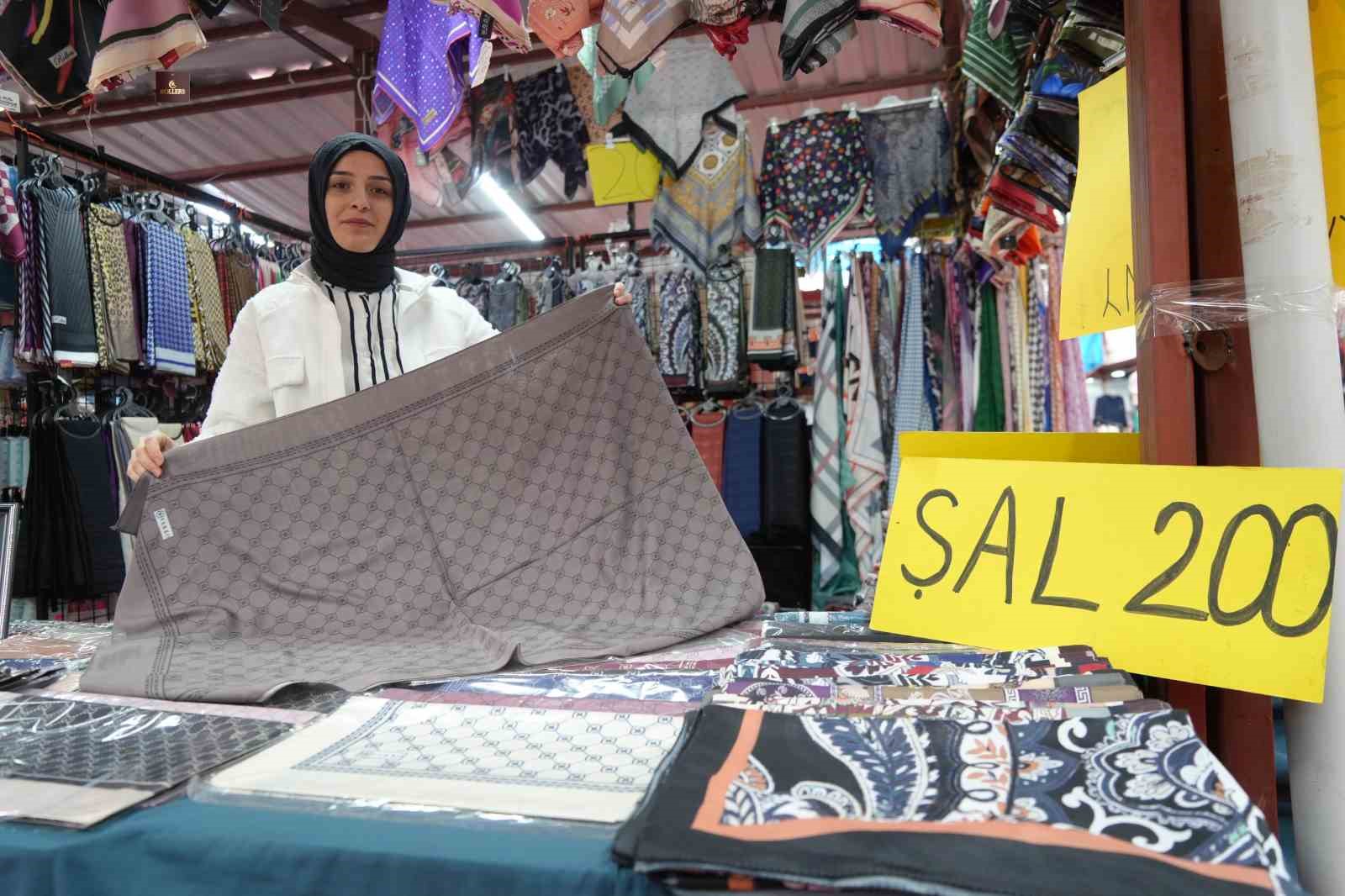 Çarşı-pazarda bayram hareketliliği
