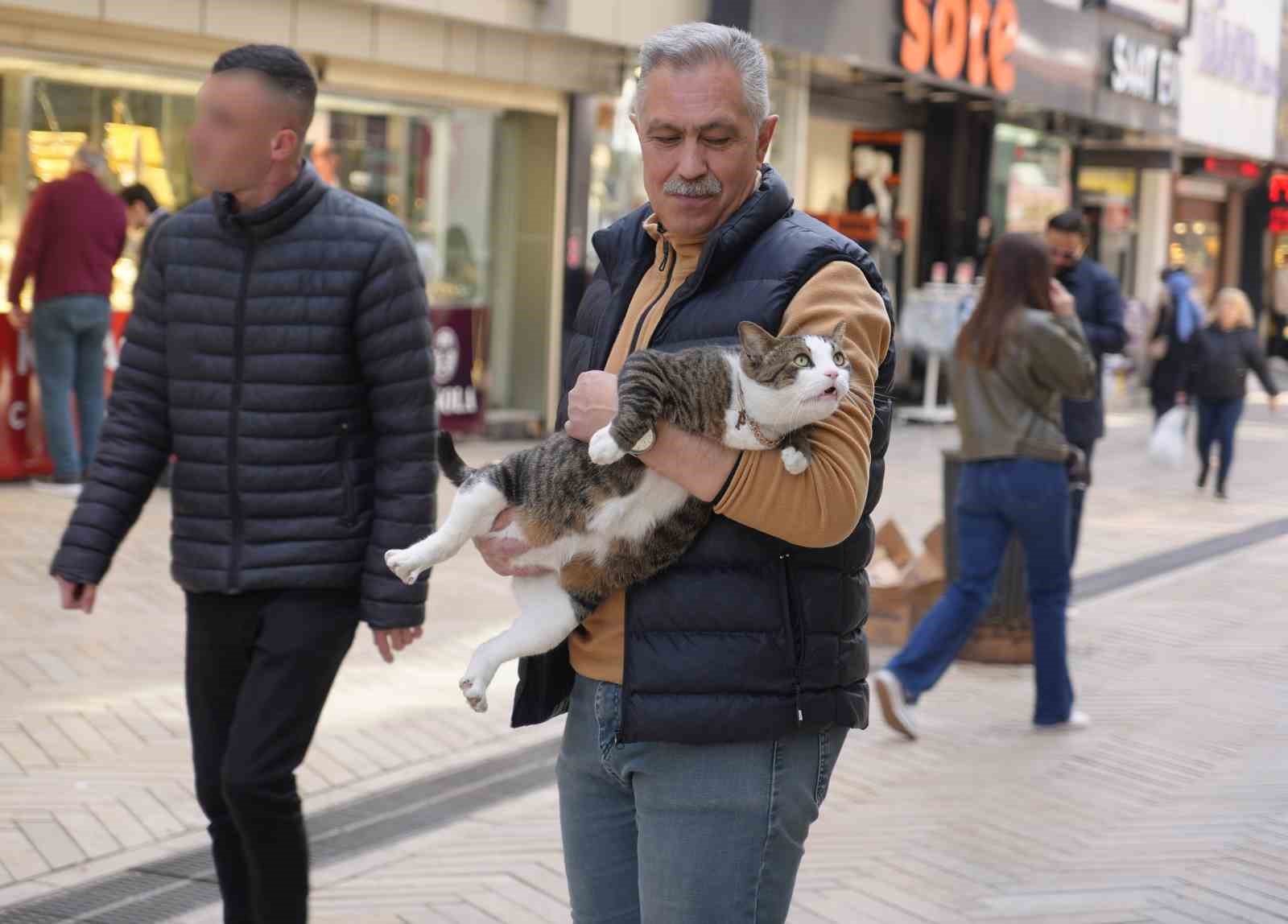 Çarşının 10 kiloluk Prens’i
