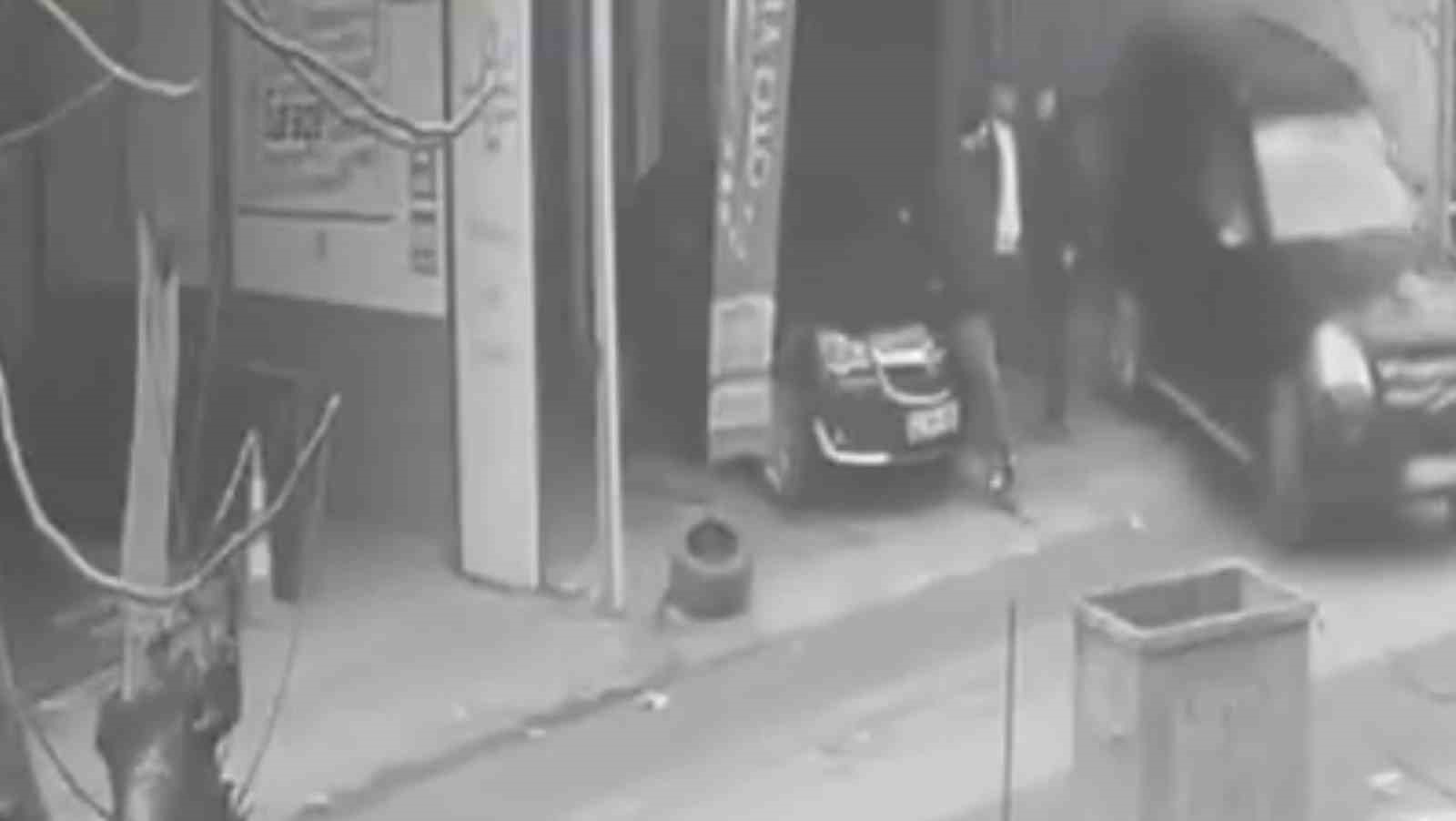 Casperlar liderine "Diplomatik Kaçış" operasyonu: Soruşturmada çarpıcı detaylar
Casperlar liderine "Diplomatik Kaçış" operasyonu: Soruşturmada çarpıcı detaylar