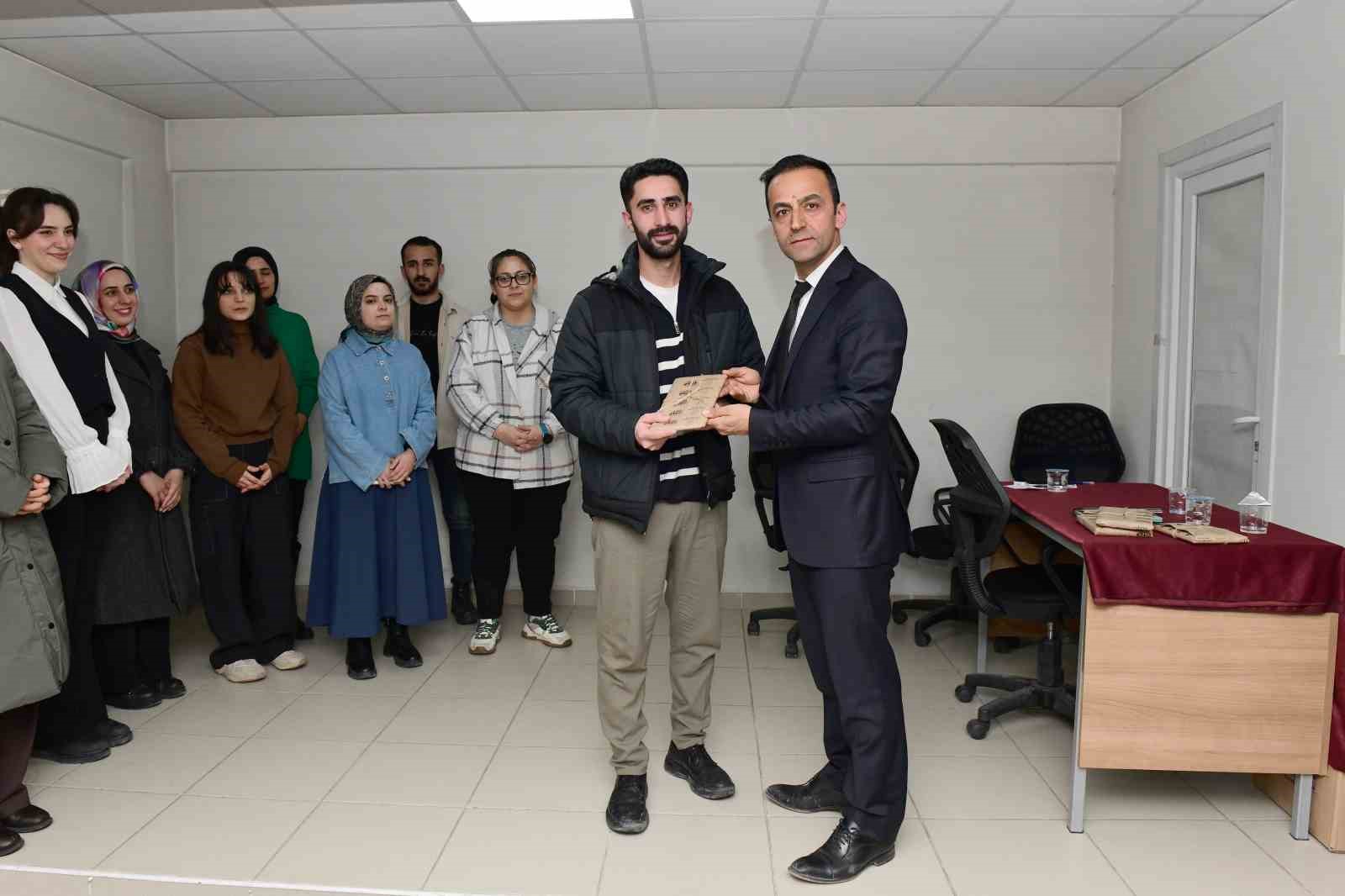 Çatak’ta ‘Motivasyon ve Mesleki Rehberlik’ toplantısı
