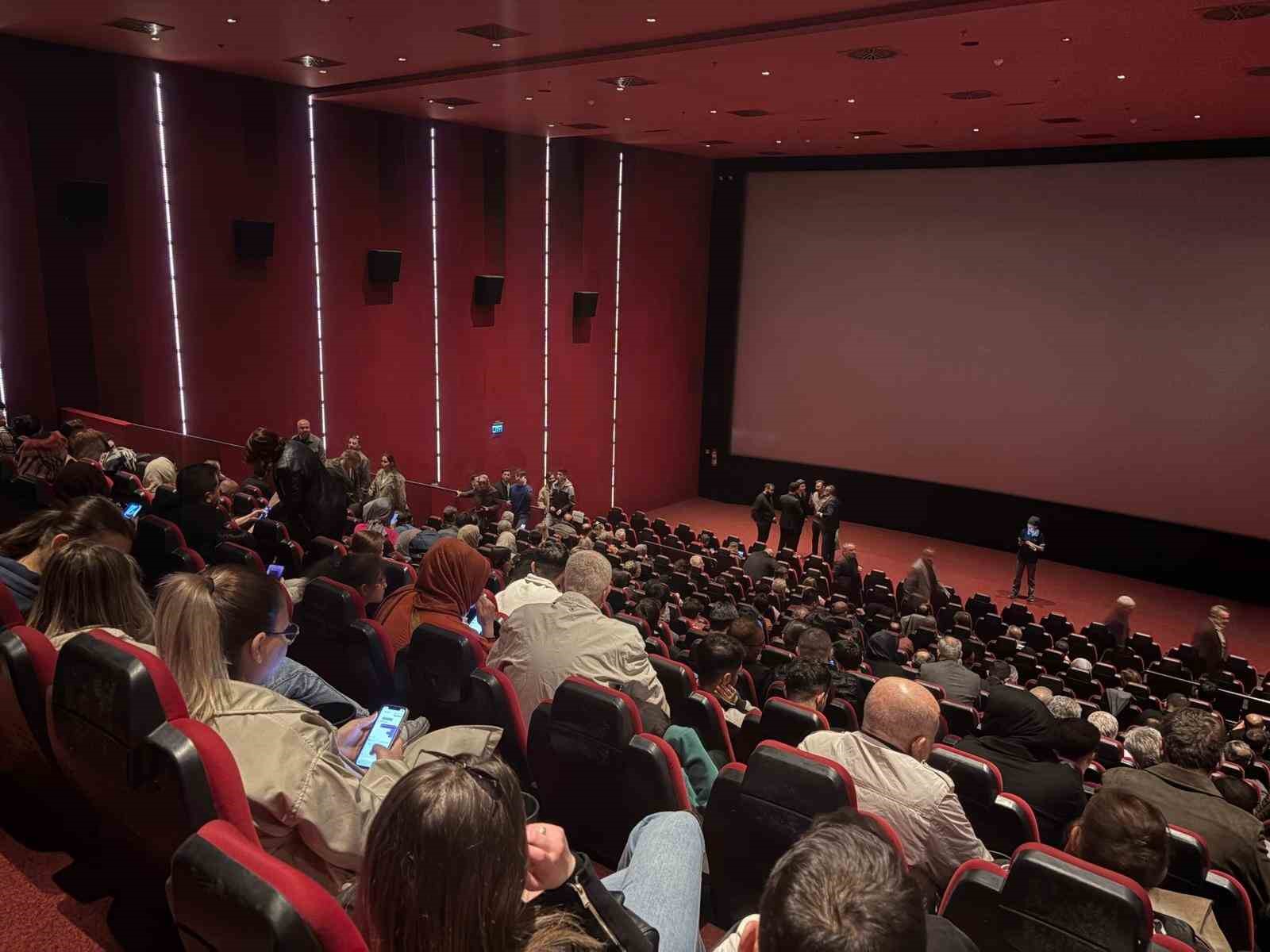 ‘Çatlı’ filminin galası Kayseri’de gerçekleştirildi
