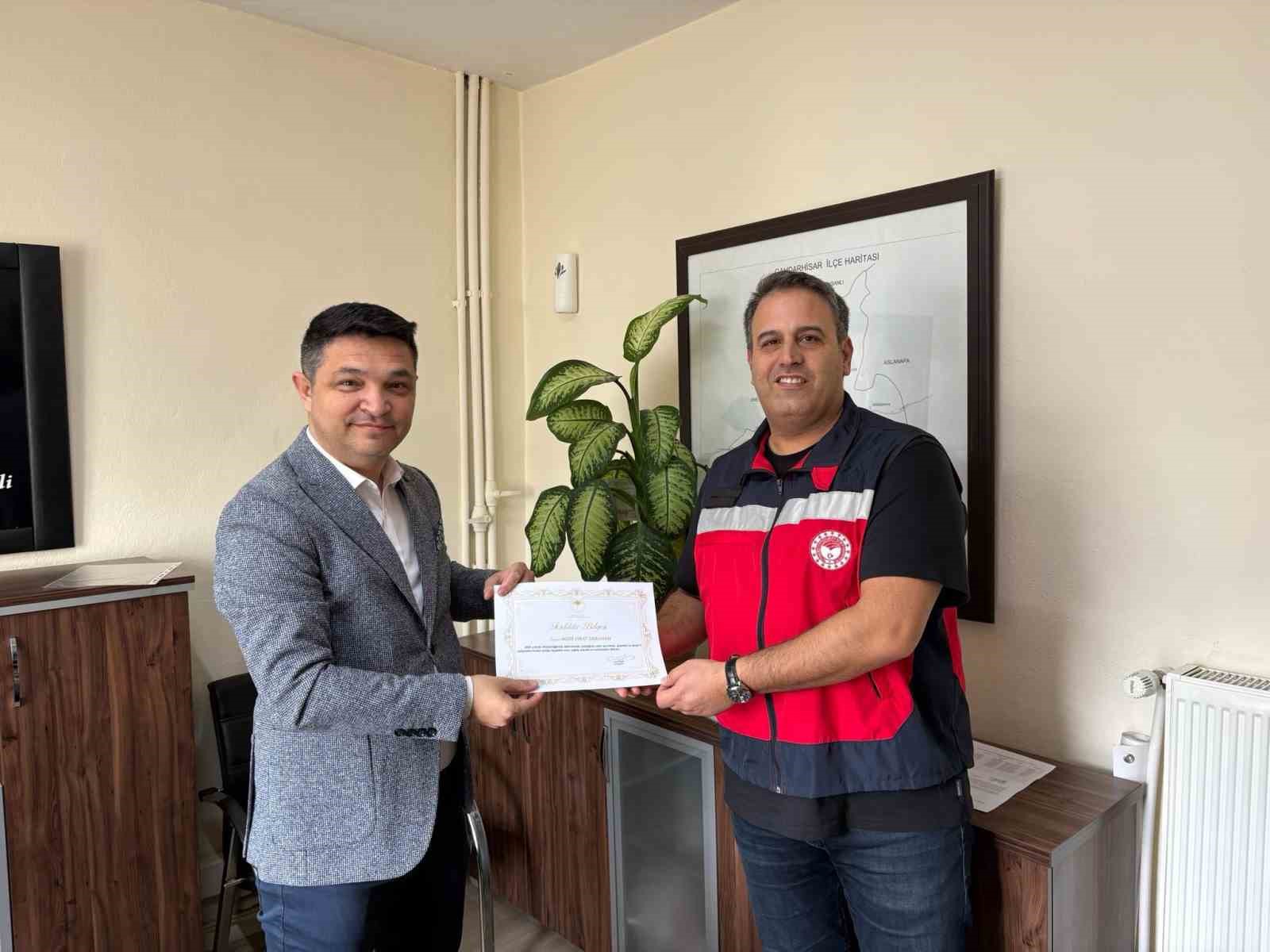 Çavdarhisar’da veteriner hekimlere teşekkür belgesi
