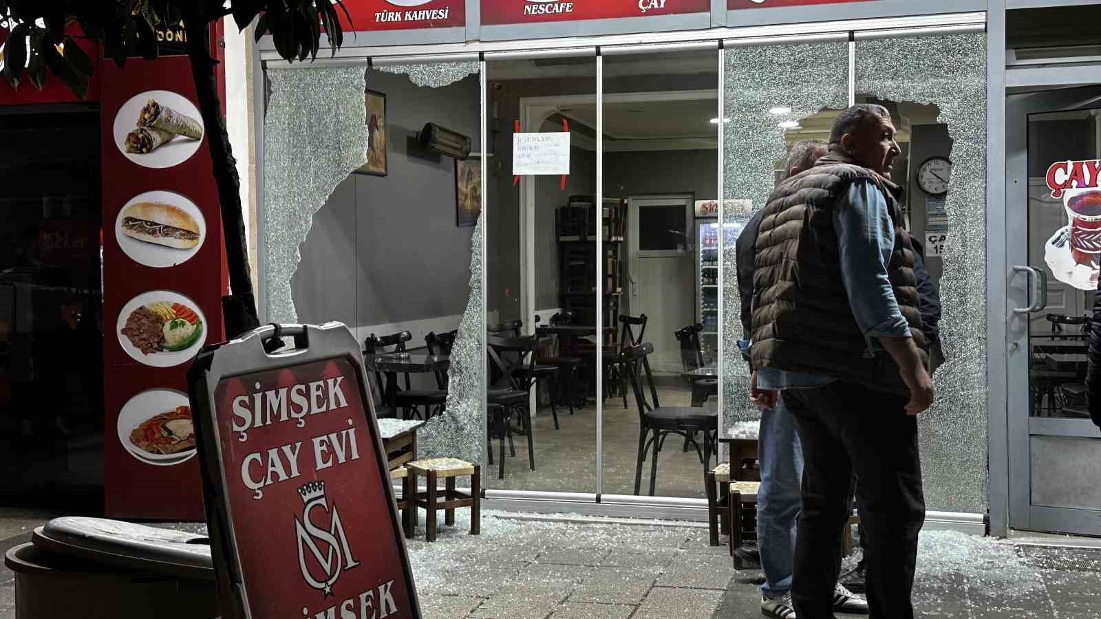 Çay ocağına kurşun yağdırdı: 1 yaralı
