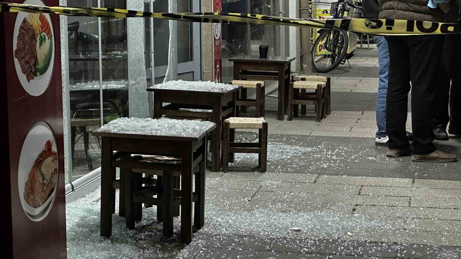 Çay ocağına kurşun yağdırdı: 1 yaralı
