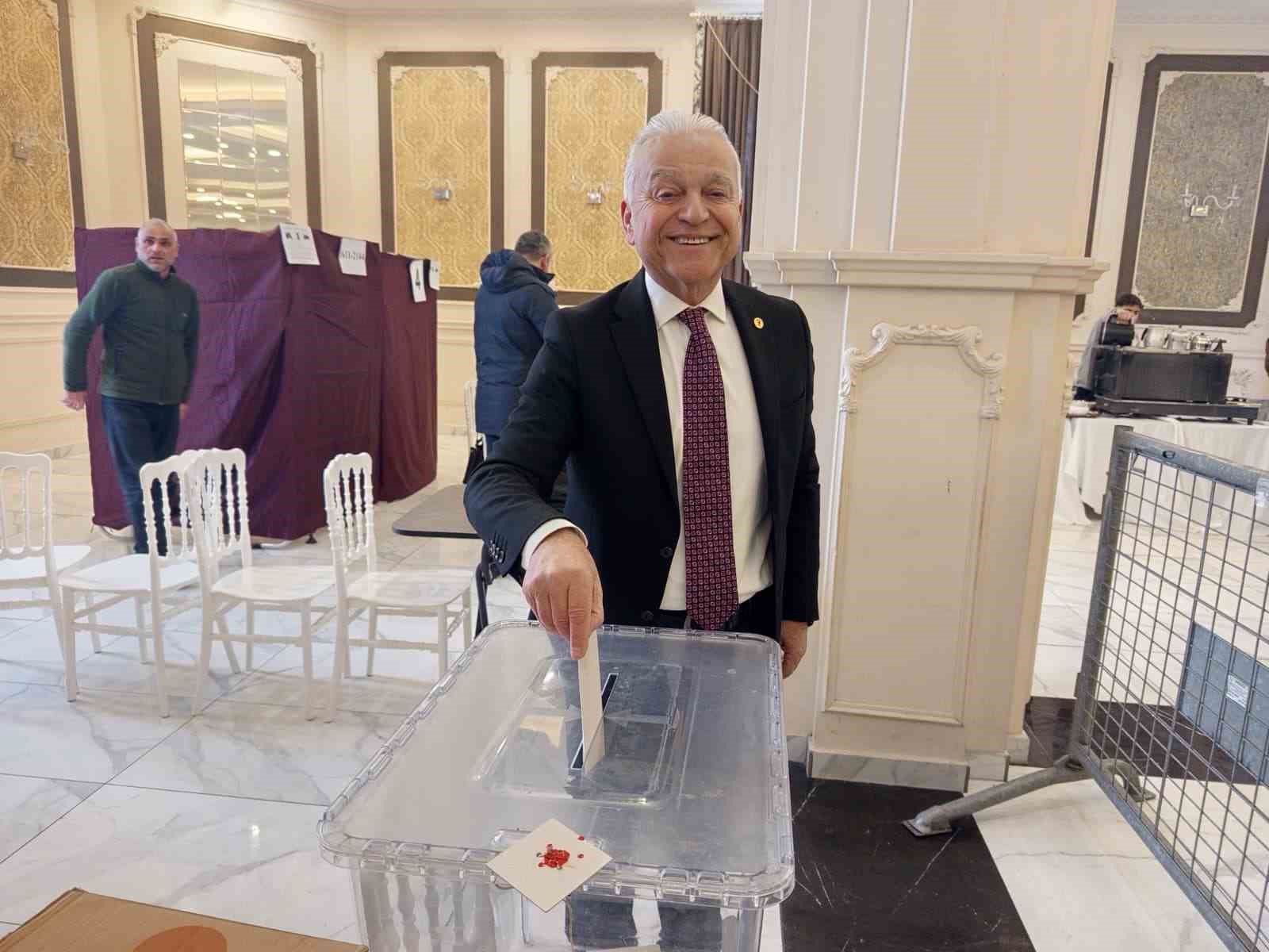 Çaycuma Esnaf ve Sanatkarlar Odası Başkanlığı’nın 33. Olağan Kongresi tamamlandı
