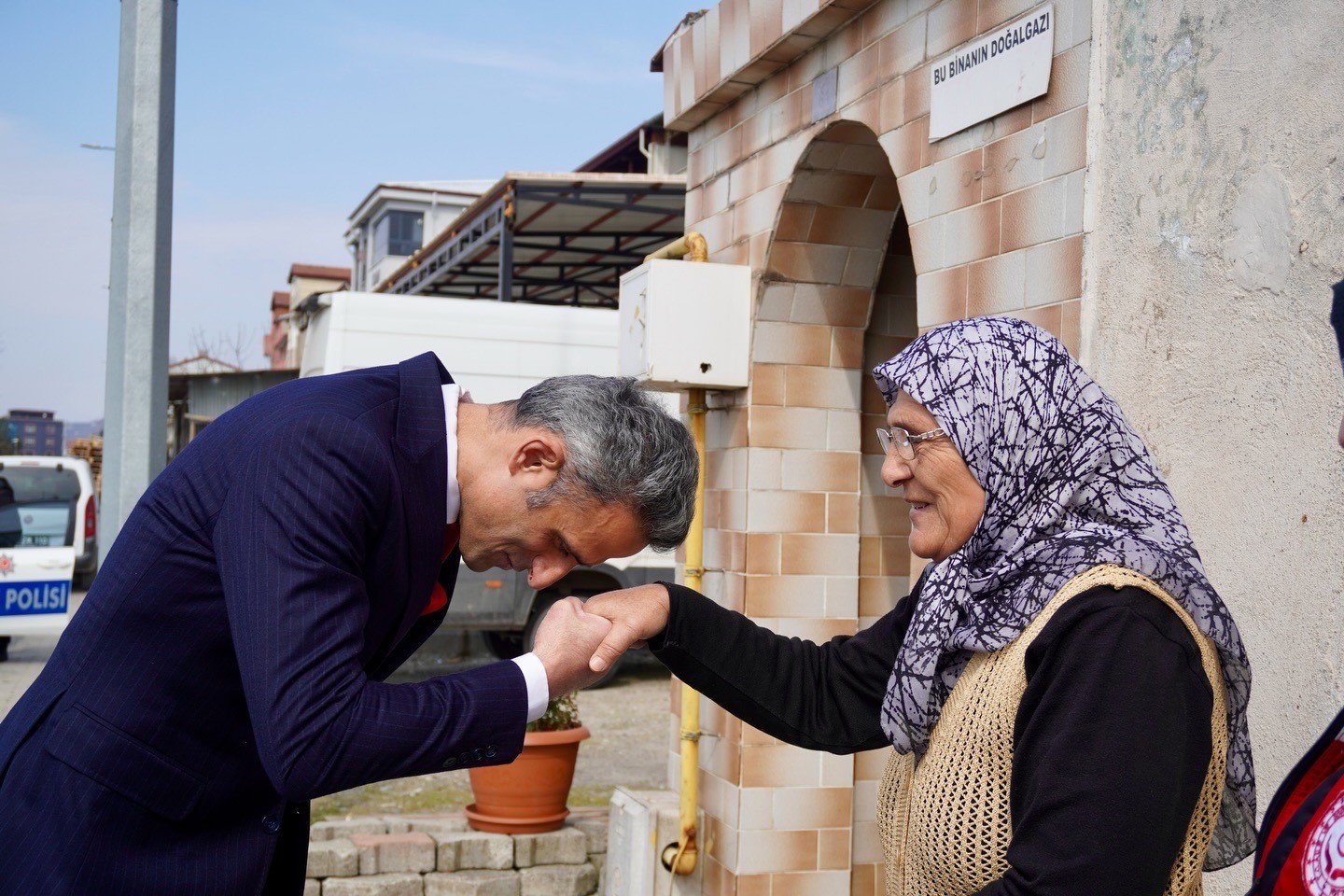Çaycuma Kaymakamı Adem Kaya şehit ve gazi ailelerini ziyaret etti
