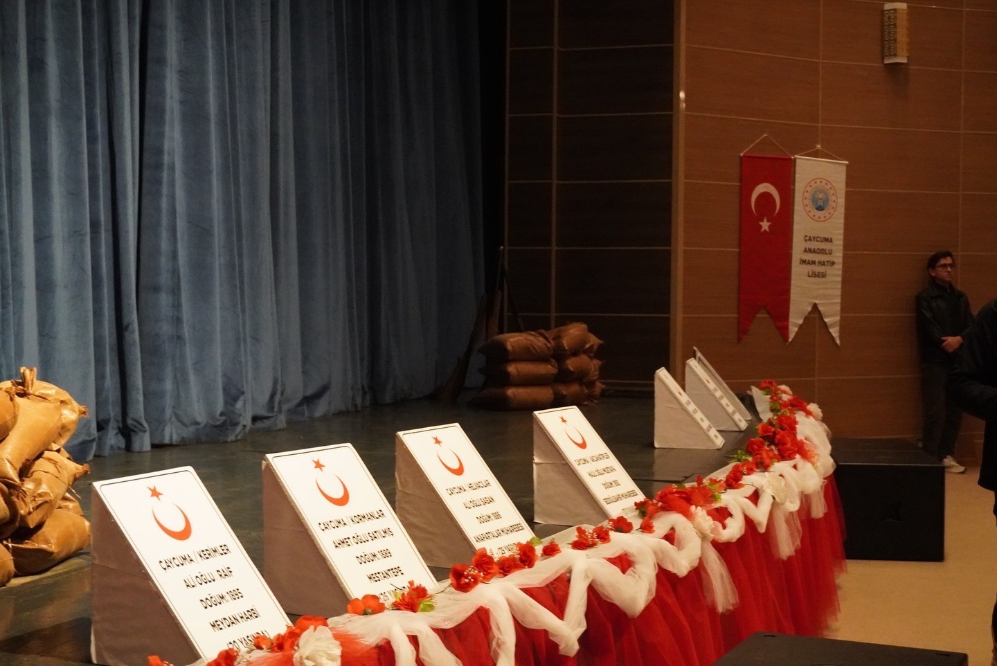 Çaycuma’da Çanakkale şehitleri düzenlenen programla anıldı
